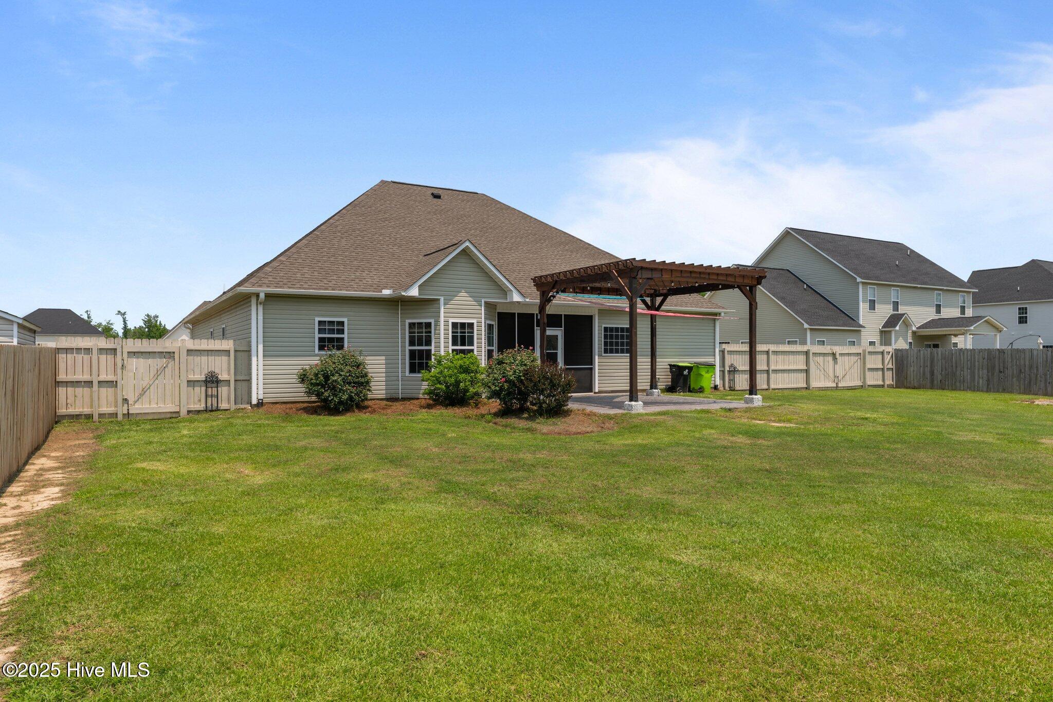 1006 Kingfish Way Property Photo 2