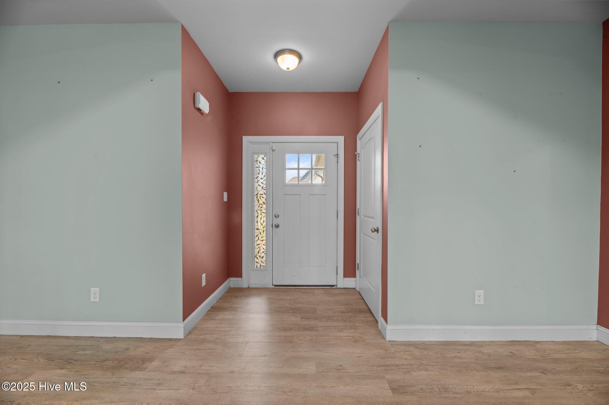 1006 Kingfish Way Property Photo 16