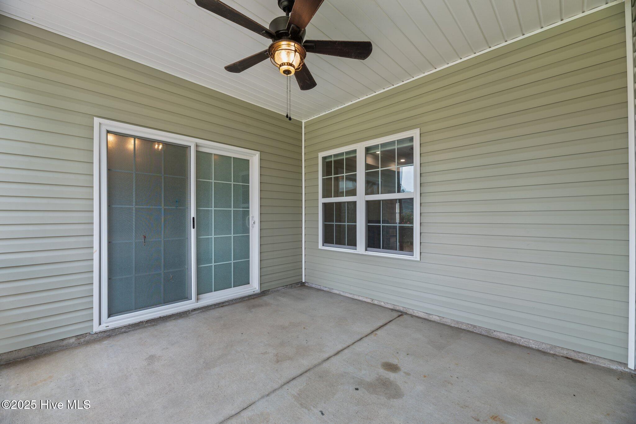 1006 Kingfish Way Property Photo 27