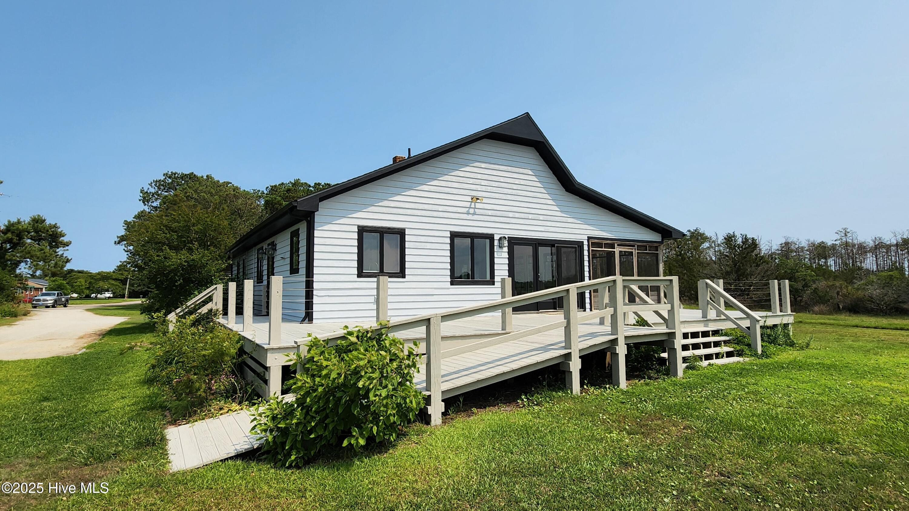 155 Plantation Street Property Photo 1