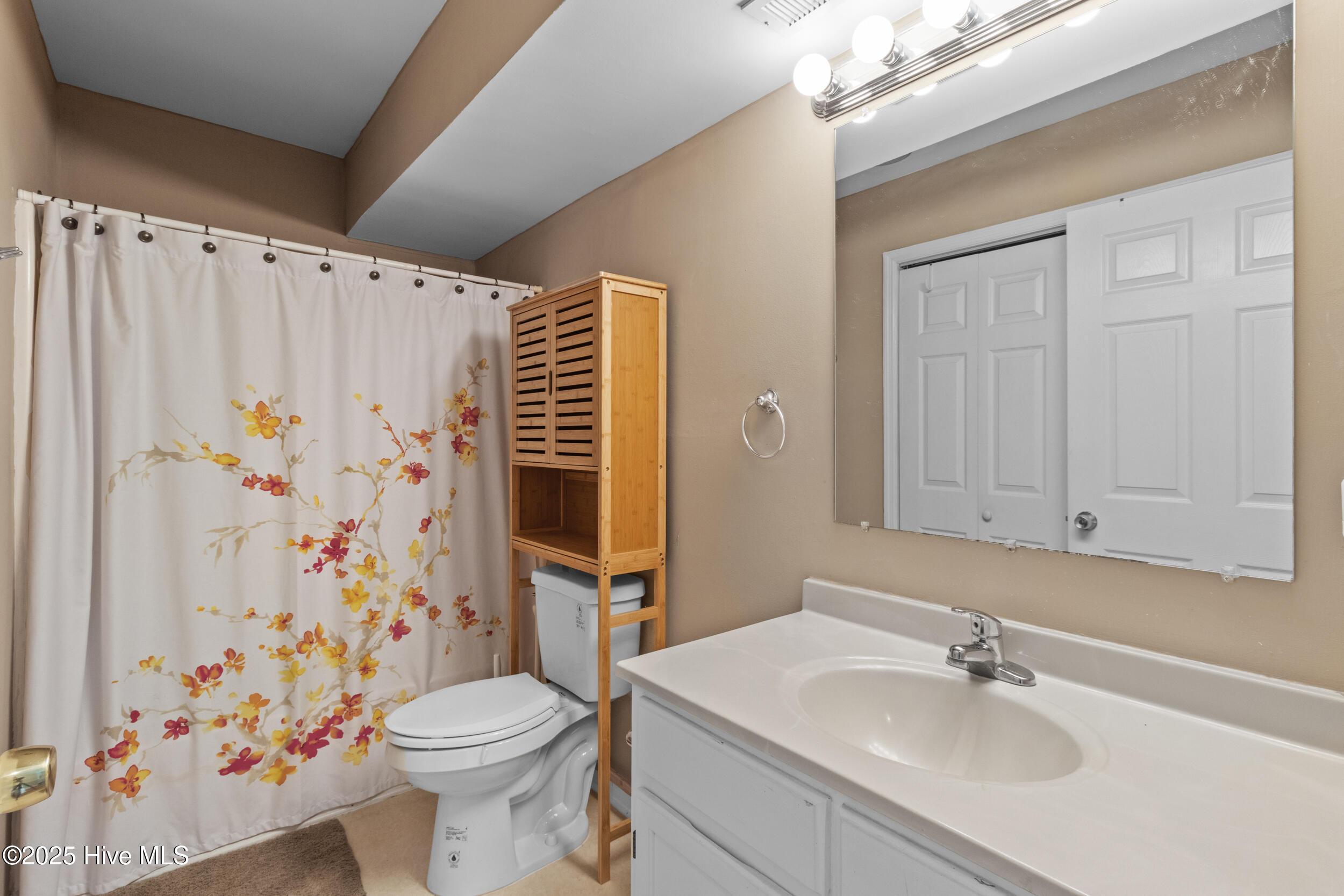 612 N Carolina Beach Avenue 3a Property Photo 13