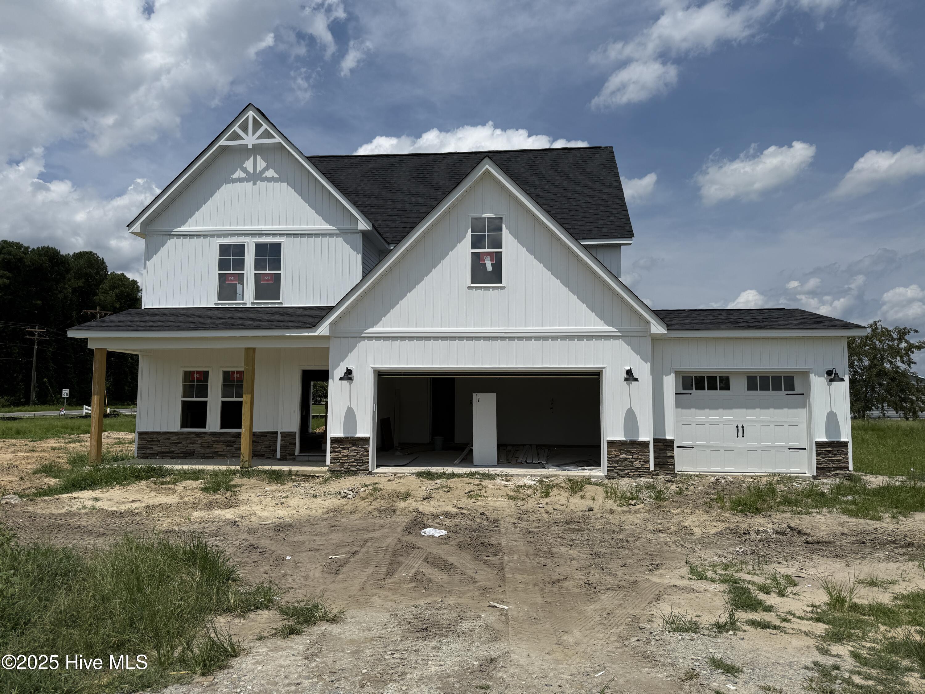101 Hudson Village Drive Property Photo 1