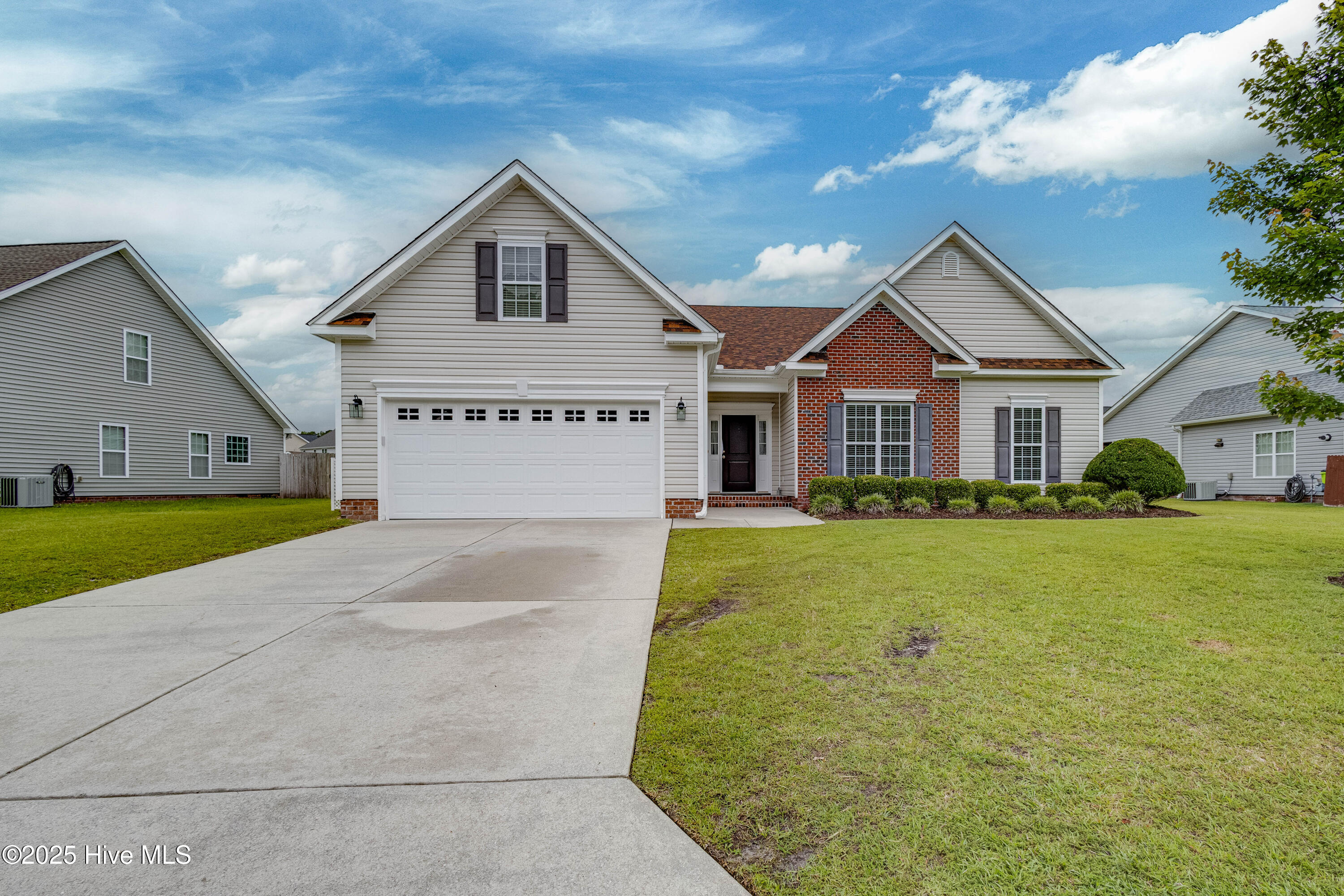 304 Palisades Way