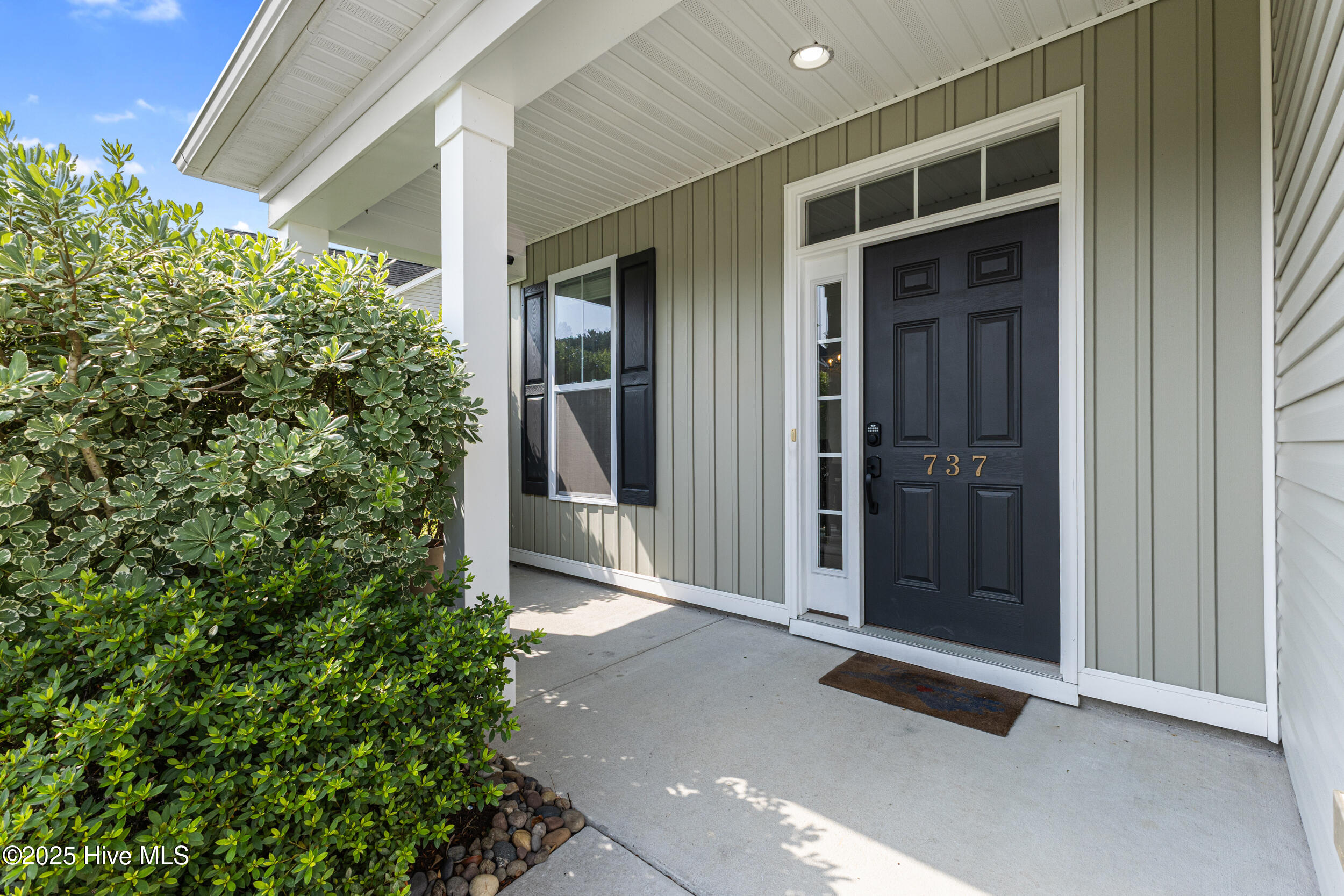 737 Heartwood Drive Property Photo 3