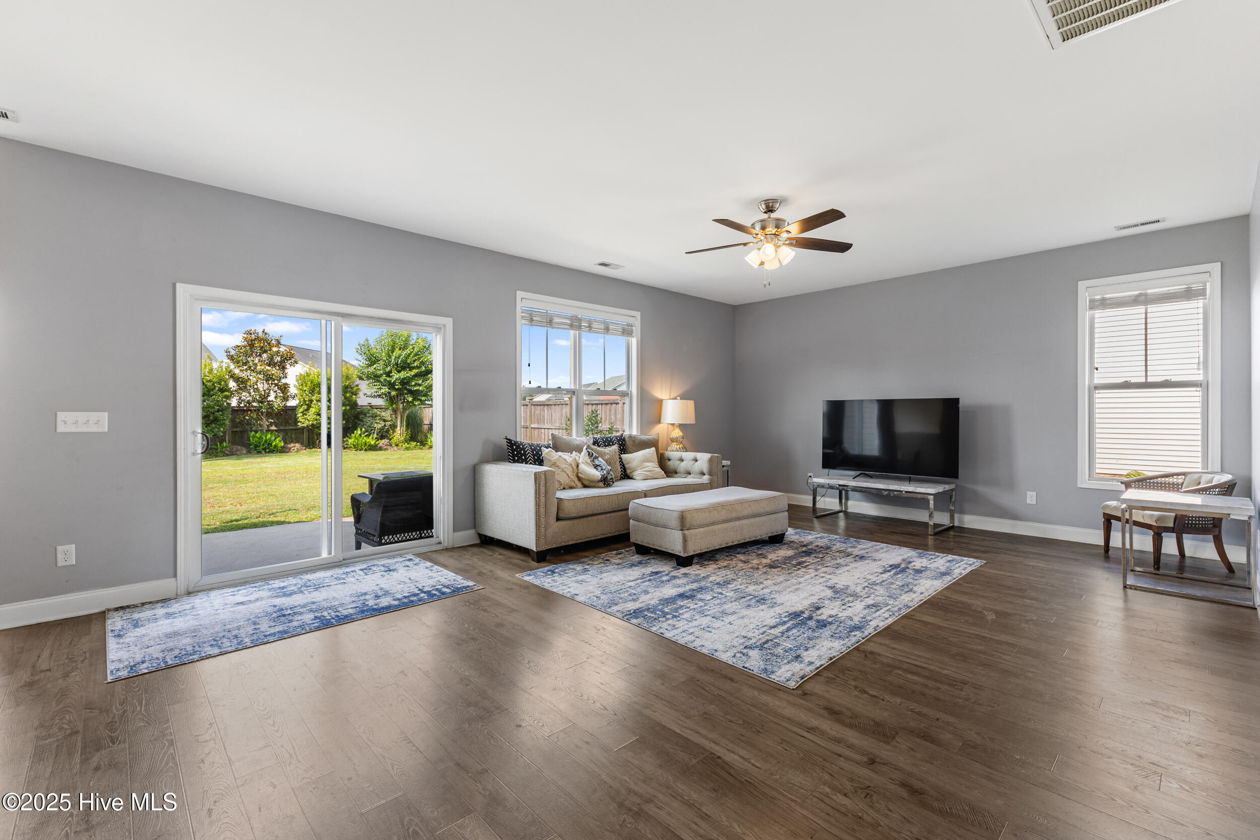 737 Heartwood Drive Property Photo 14