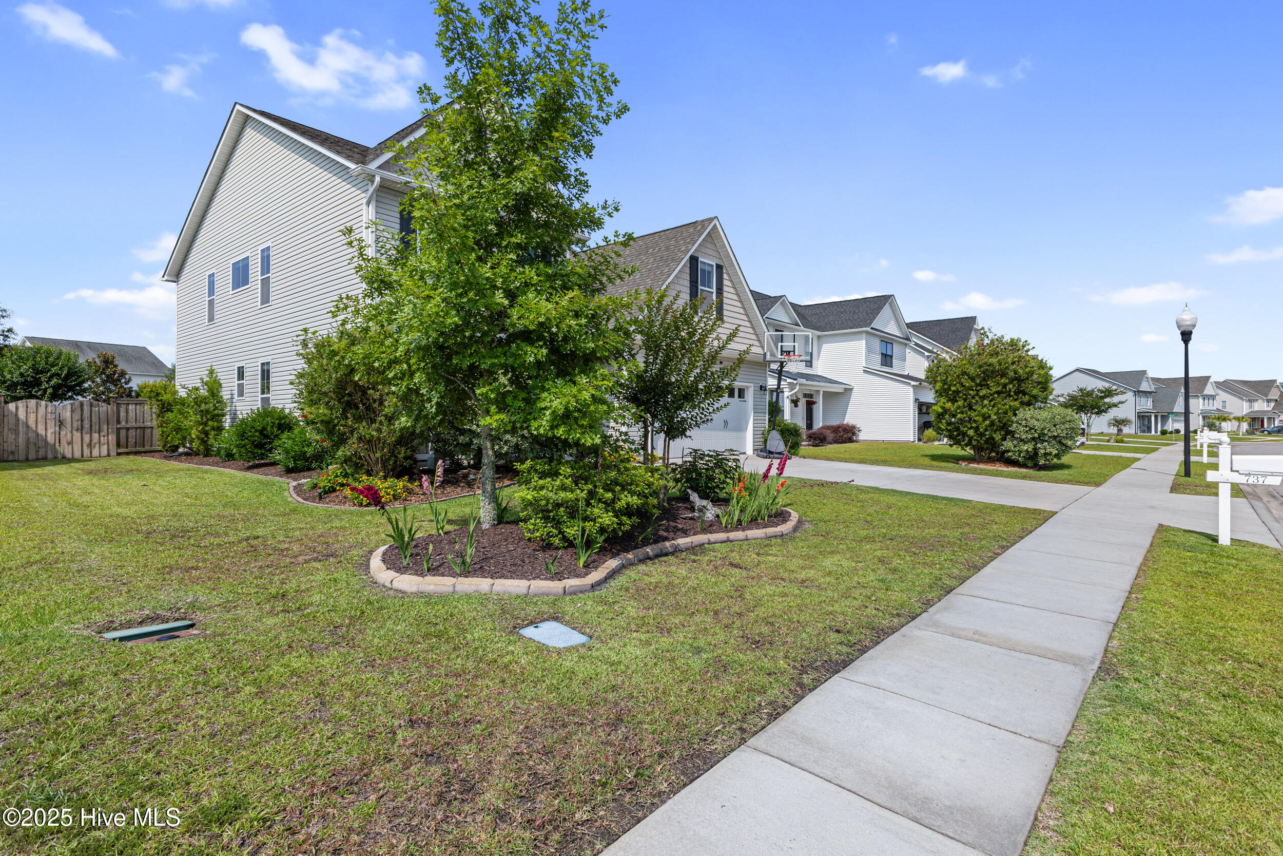 737 Heartwood Drive Property Photo 45
