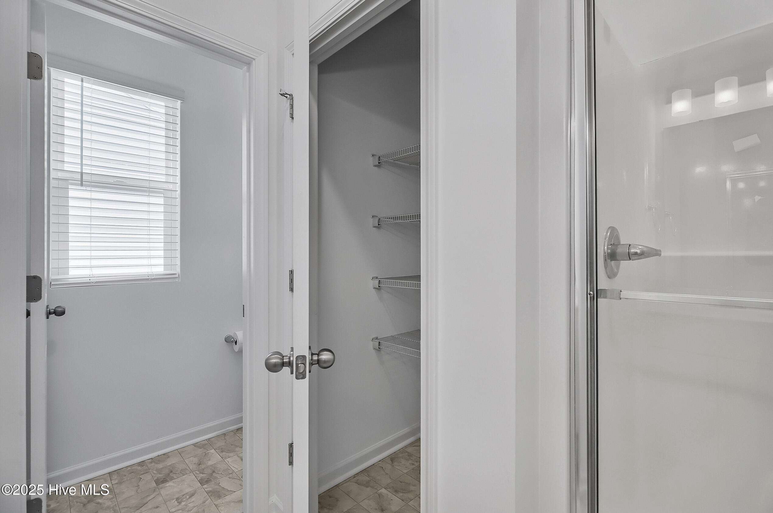 1617 Stanley Street Property Photo 23