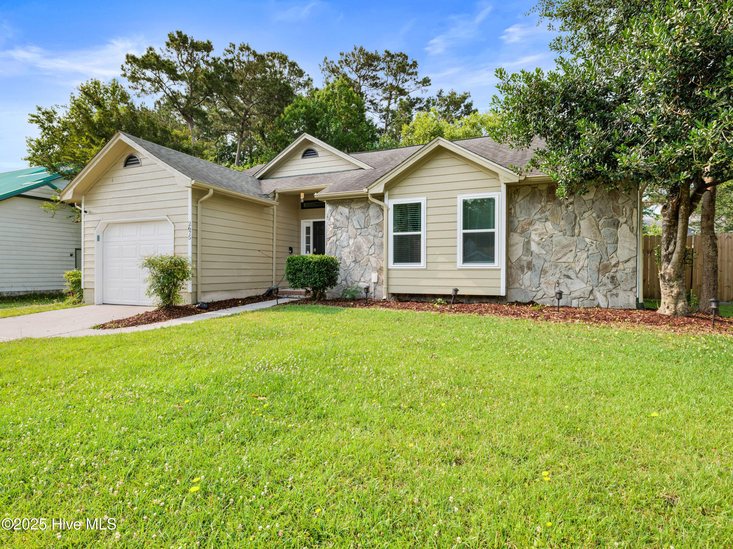 2675 Idlebrook Circle Property Photo 1