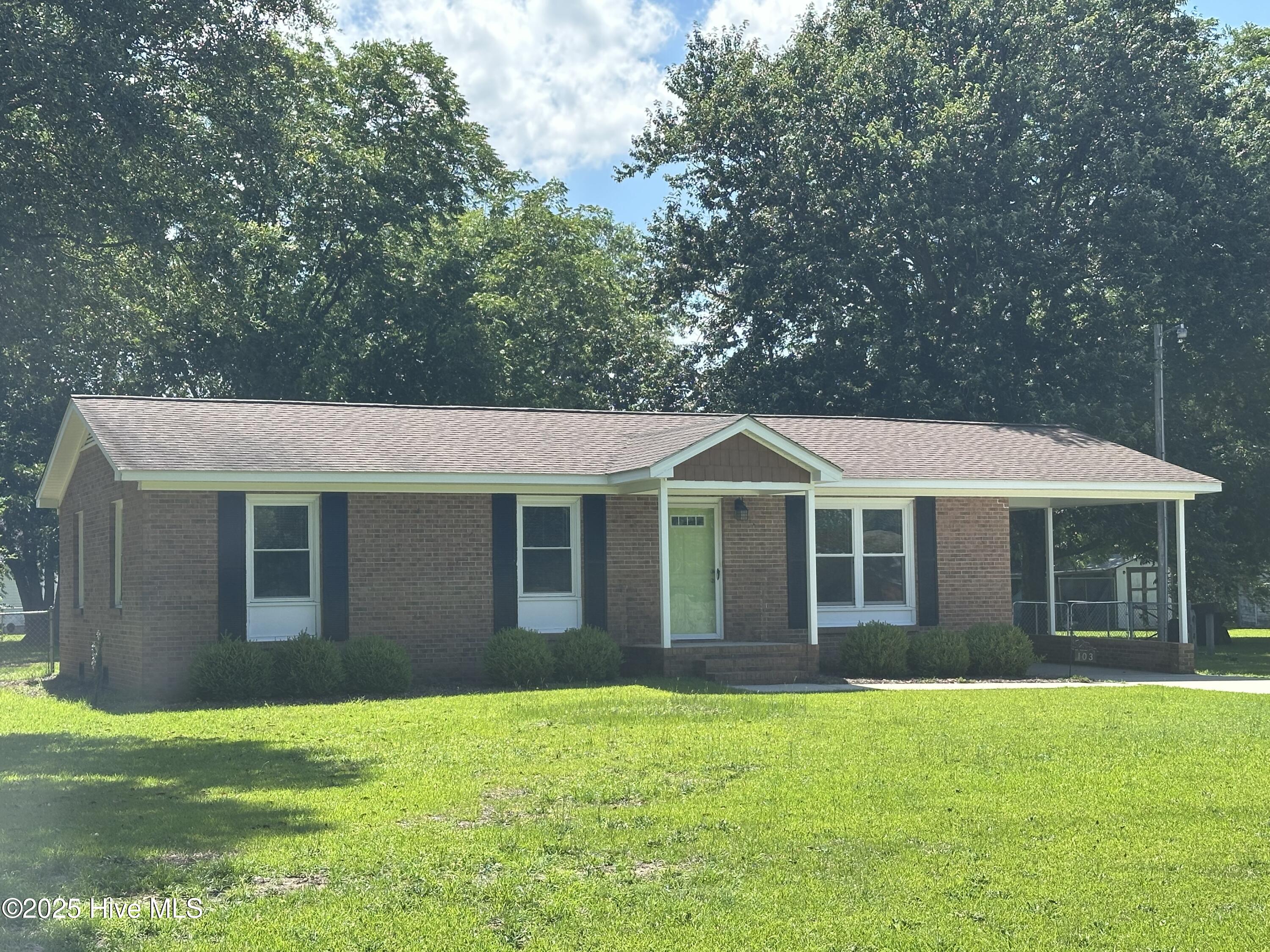 103 Pate Circle Property Photo 1