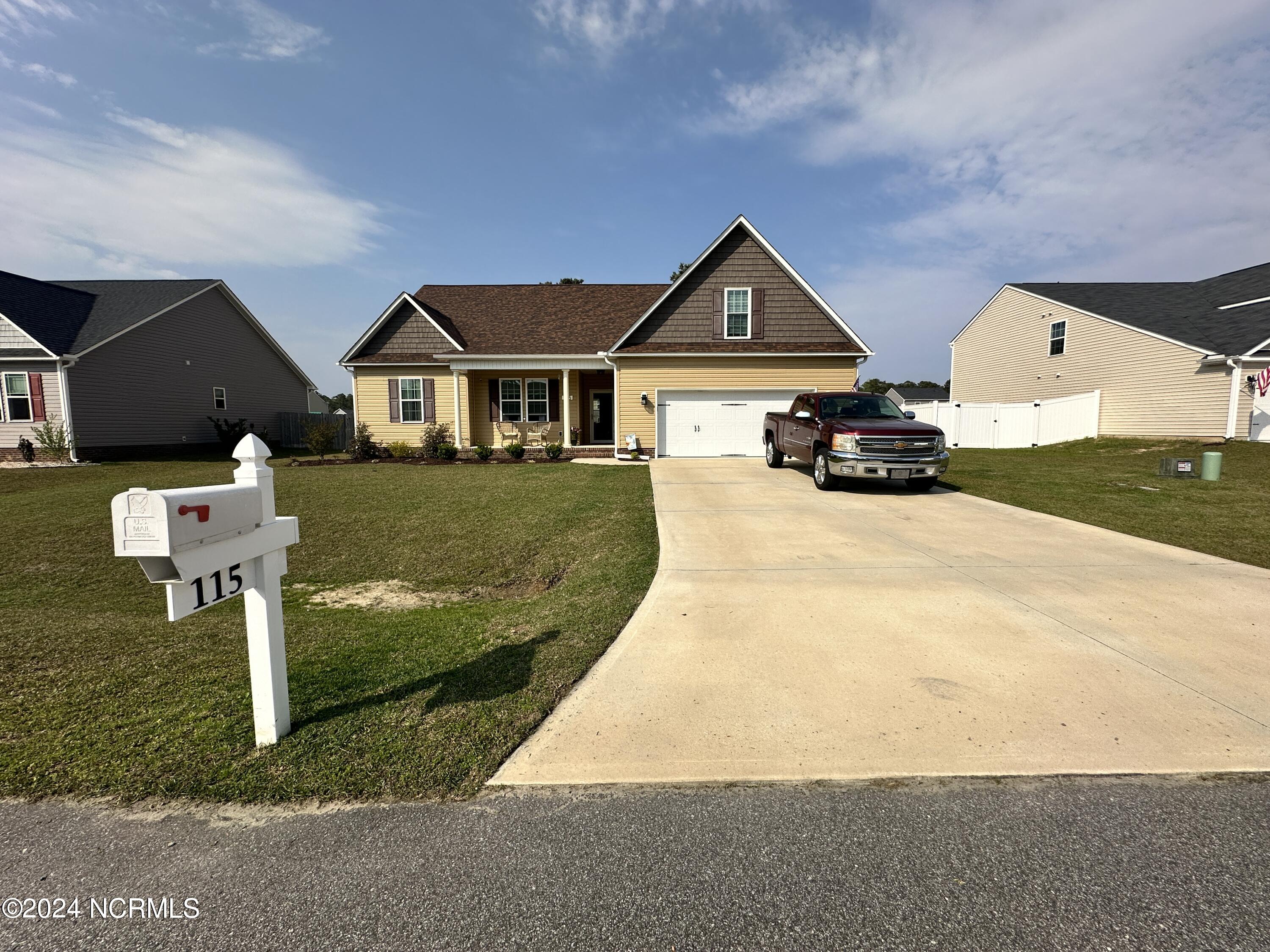 115 Wainwright Court Property Photo 1