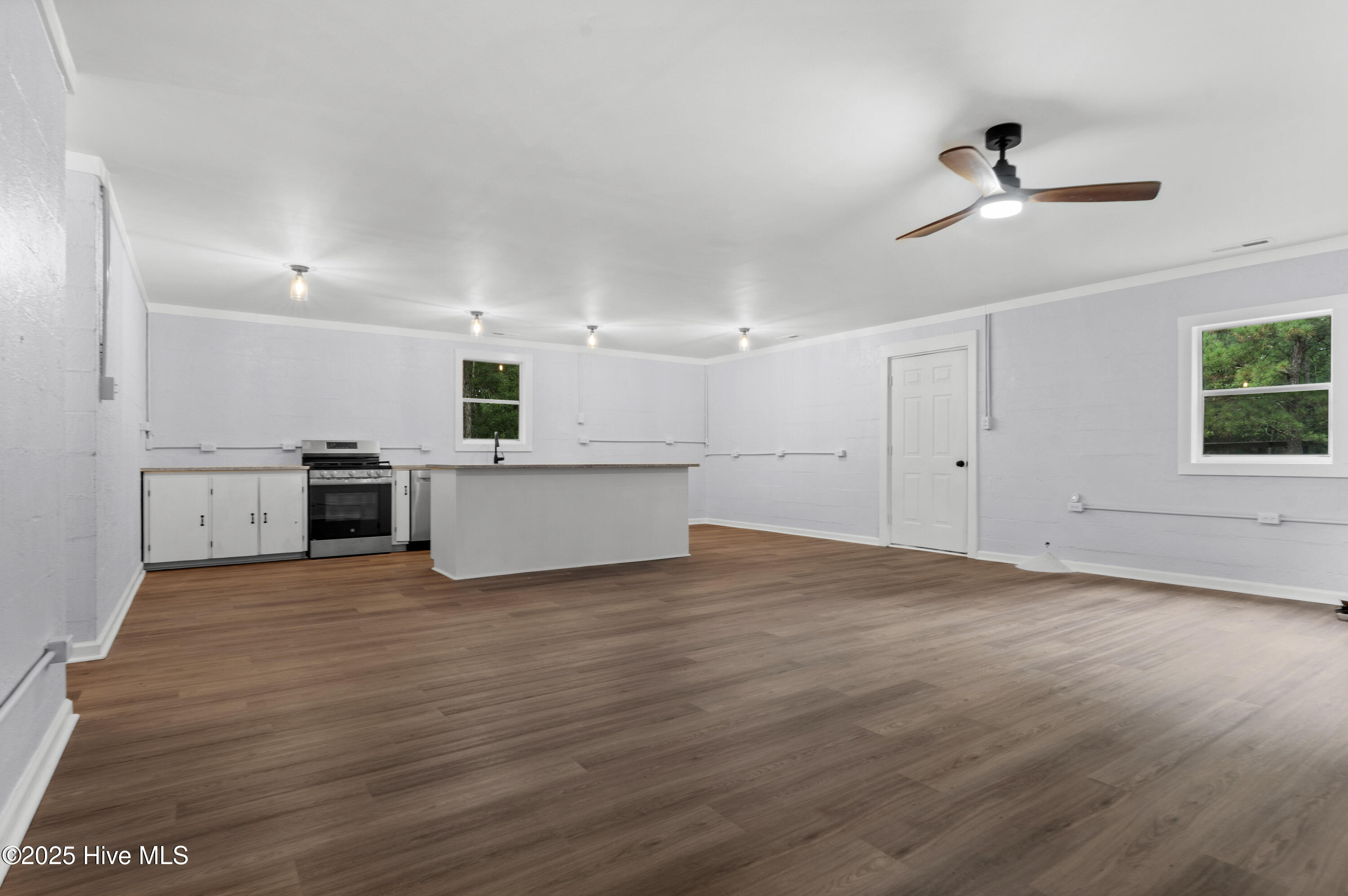 369 Tanglewood Acres Drive Property Photo 6