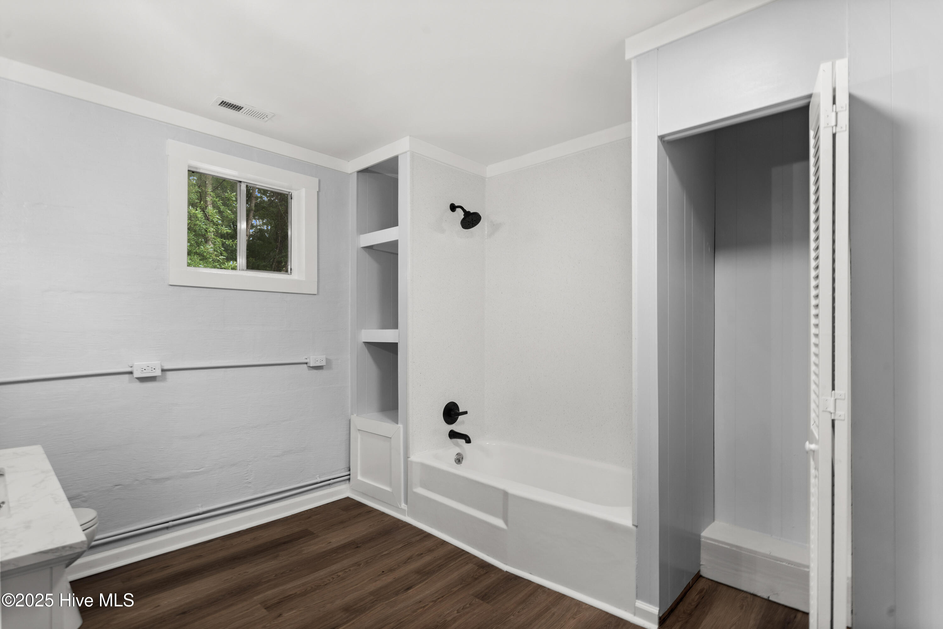 369 Tanglewood Acres Drive Property Photo 18