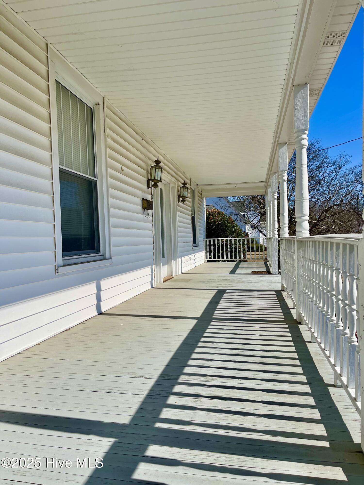 106 E Church Street Property Photo 4