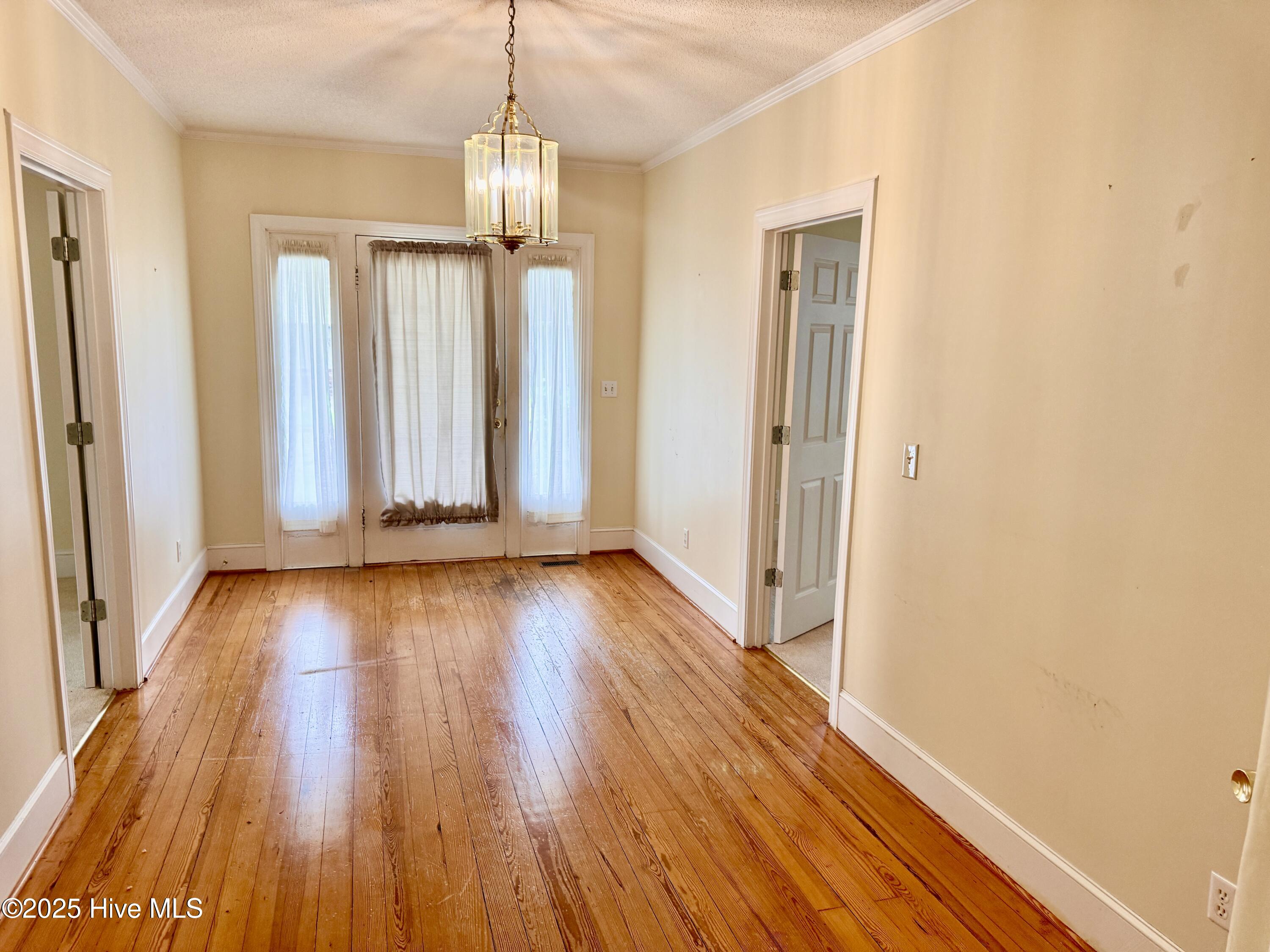106 E Church Street Property Photo 7