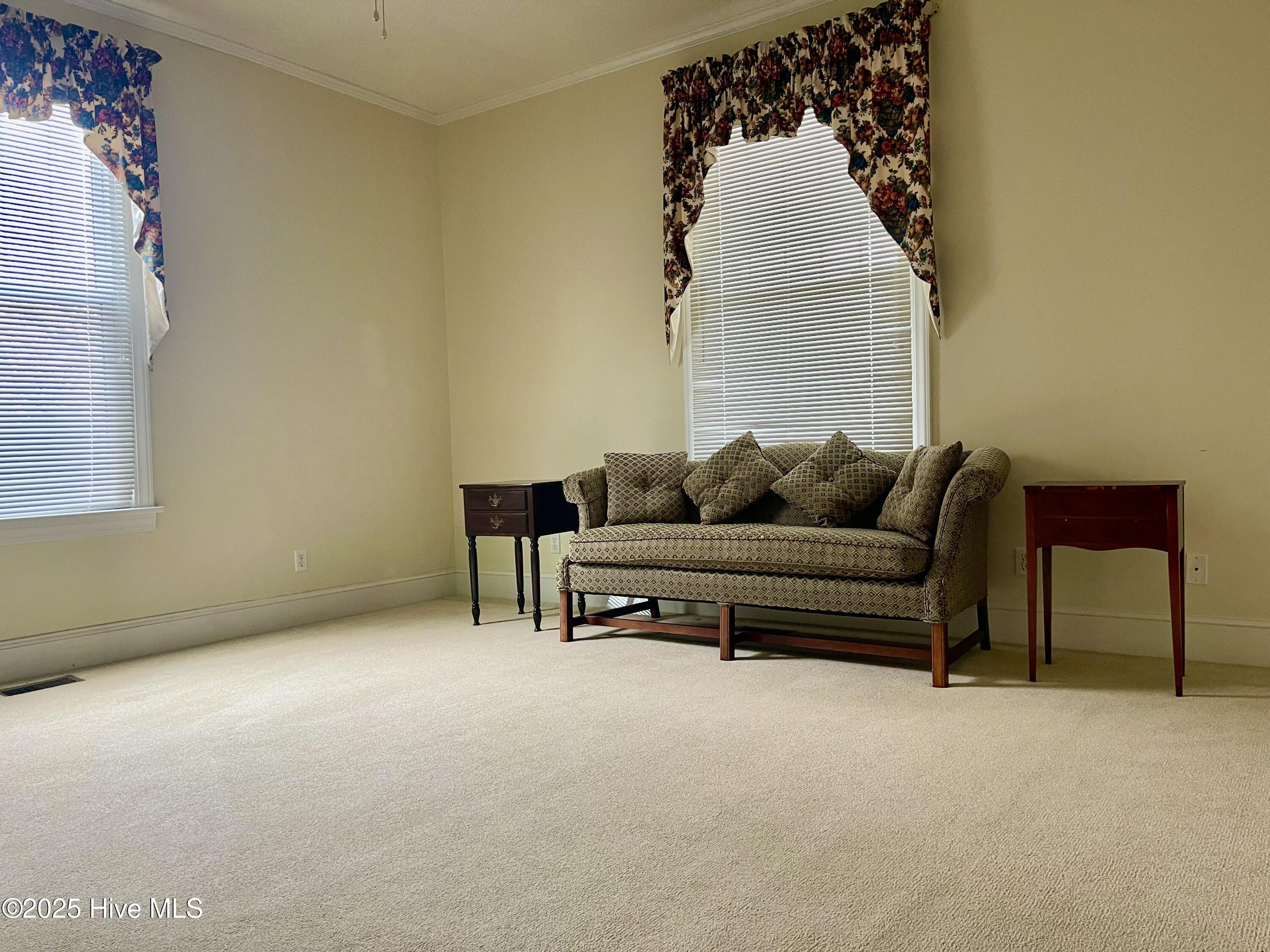 106 E Church Street Property Photo 8