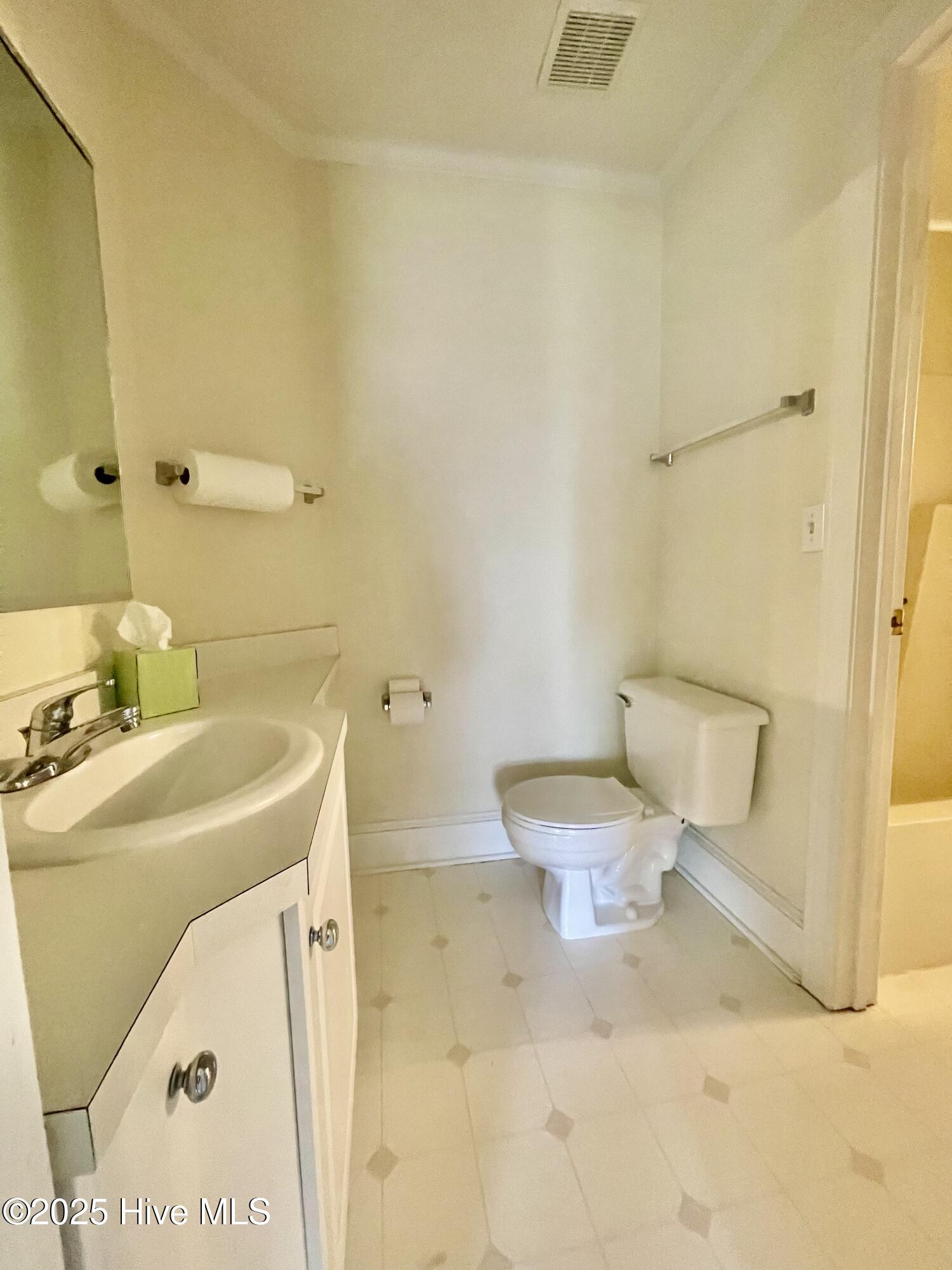 106 E Church Street Property Photo 22