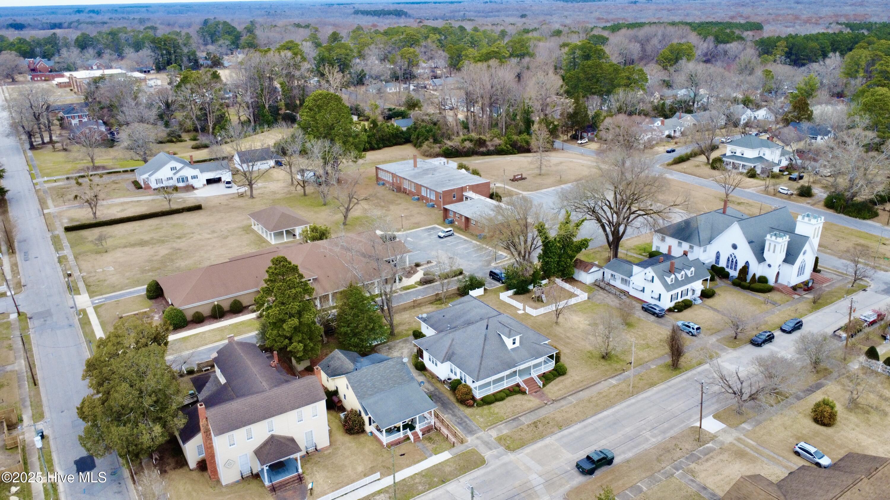 106 E Church Street Property Photo 36