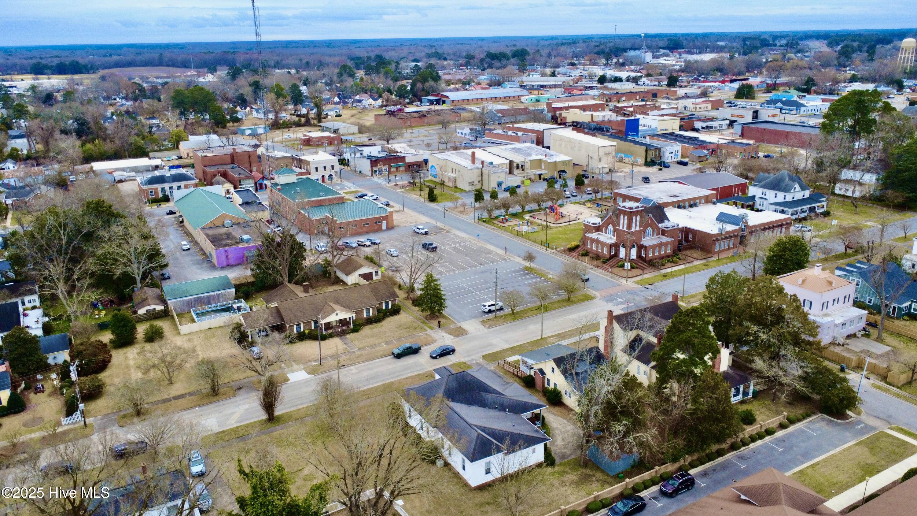 106 E Church Street Property Photo 37