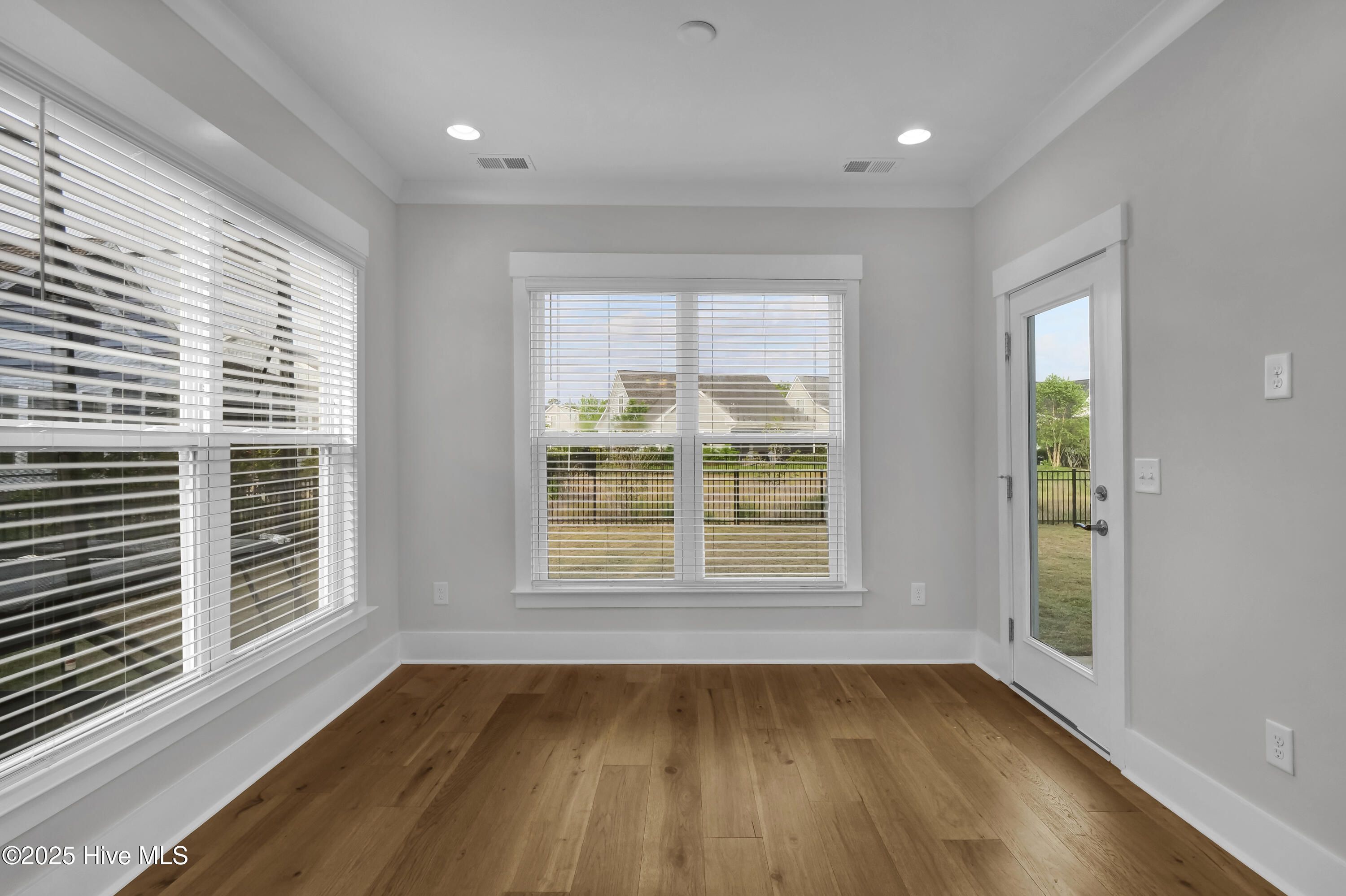 4434 Old Towne Street Property Photo 7