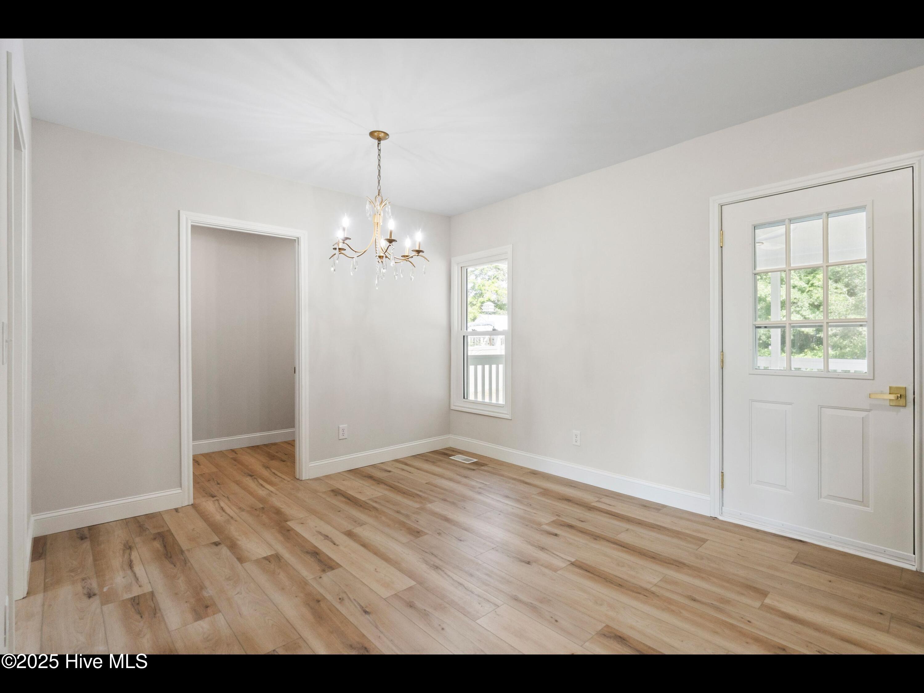 109 Inlet Court Property Photo 17