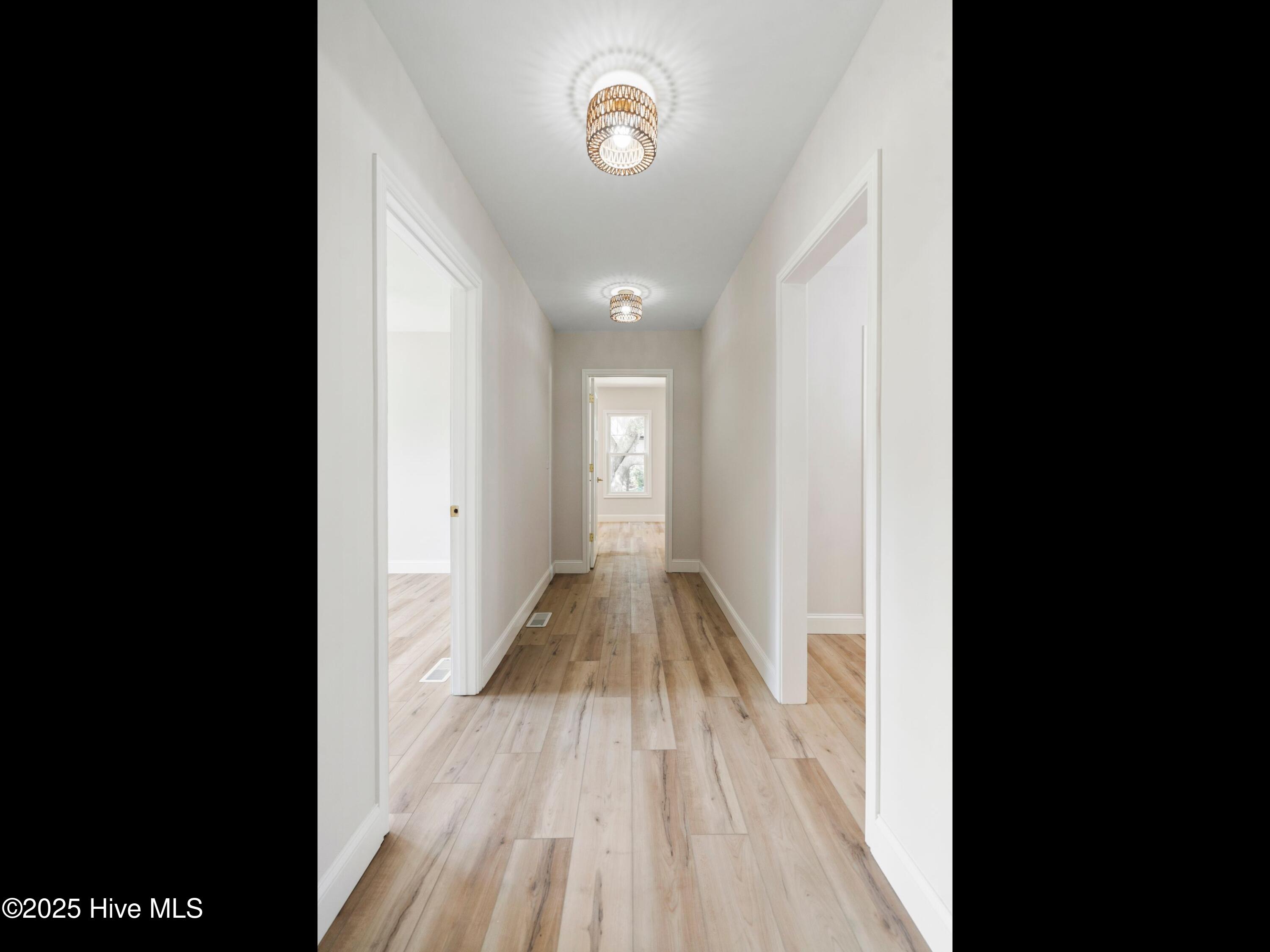 109 Inlet Court Property Photo 18