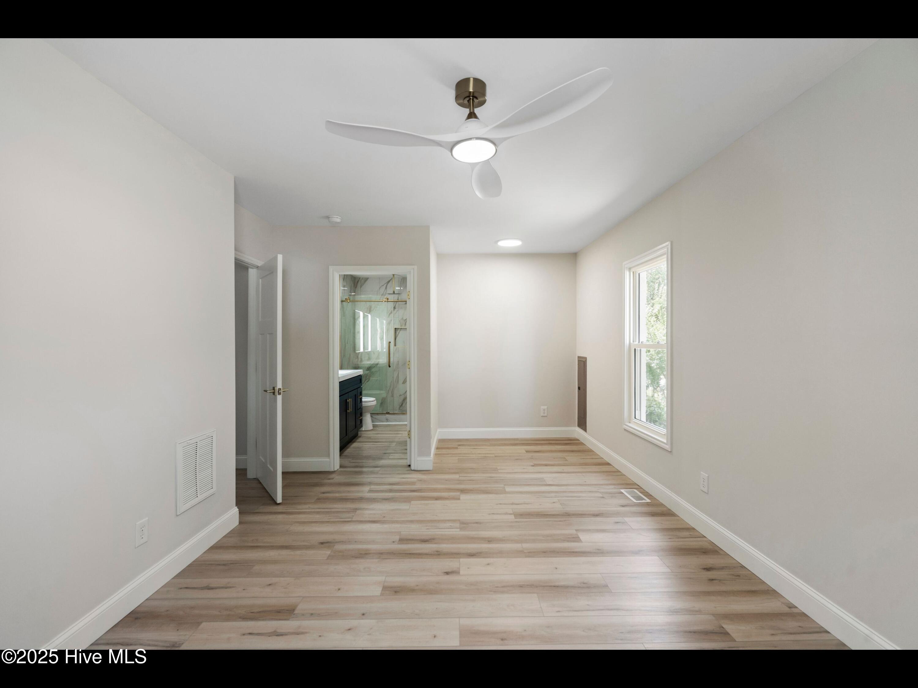 109 Inlet Court Property Photo 22