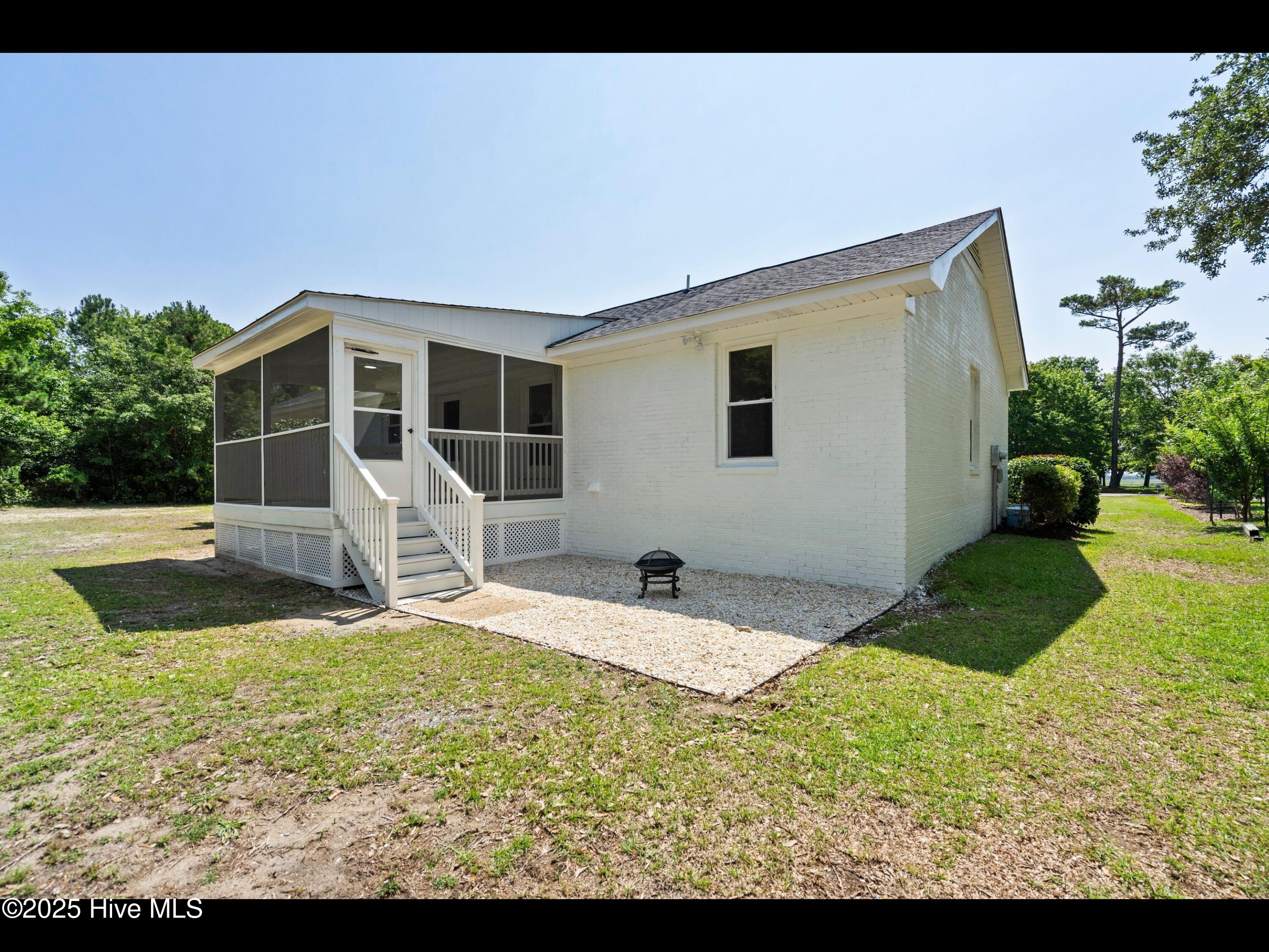 109 Inlet Court Property Photo 43
