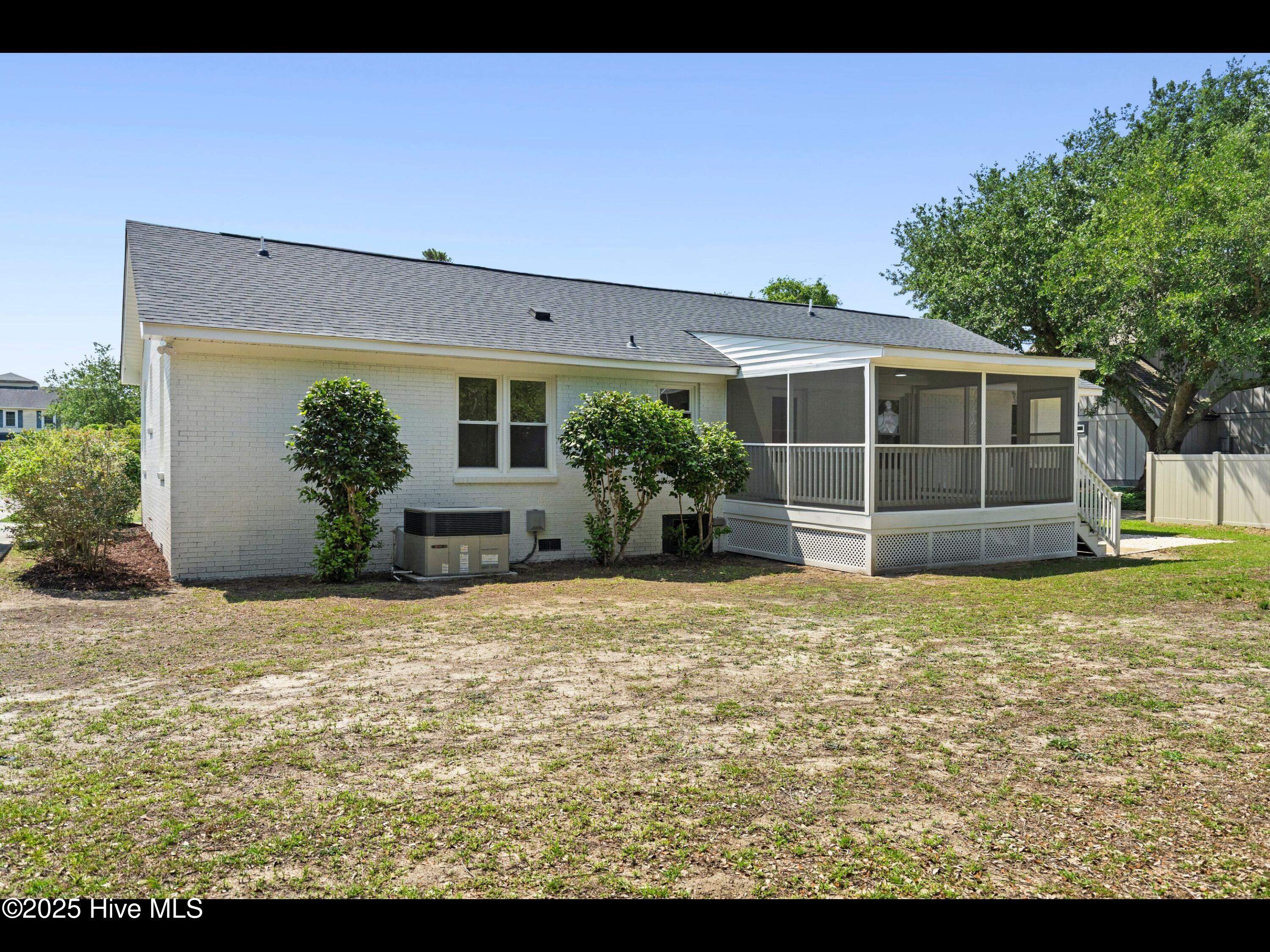 109 Inlet Court Property Photo 45