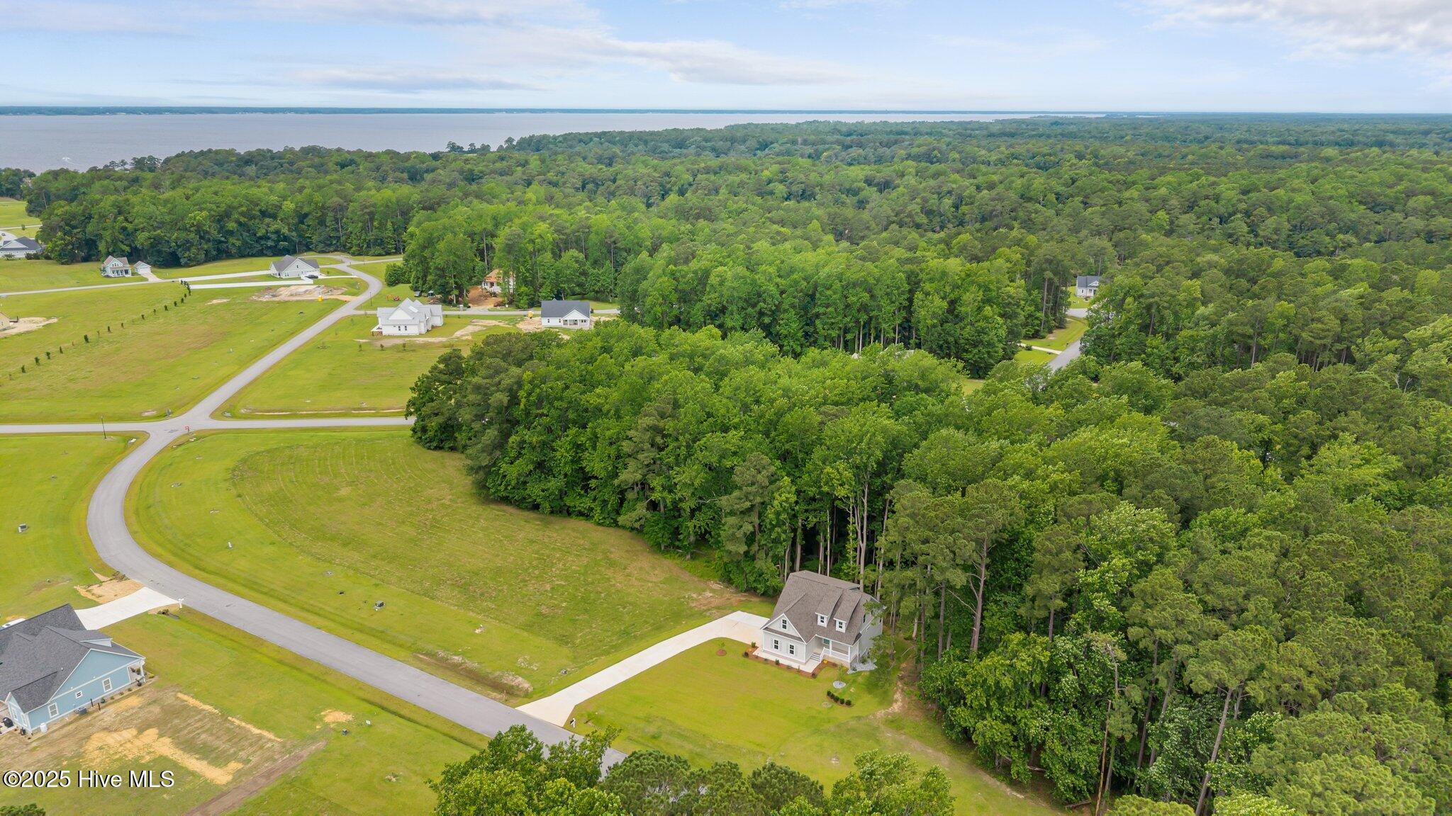107 E Morning Glory Drive