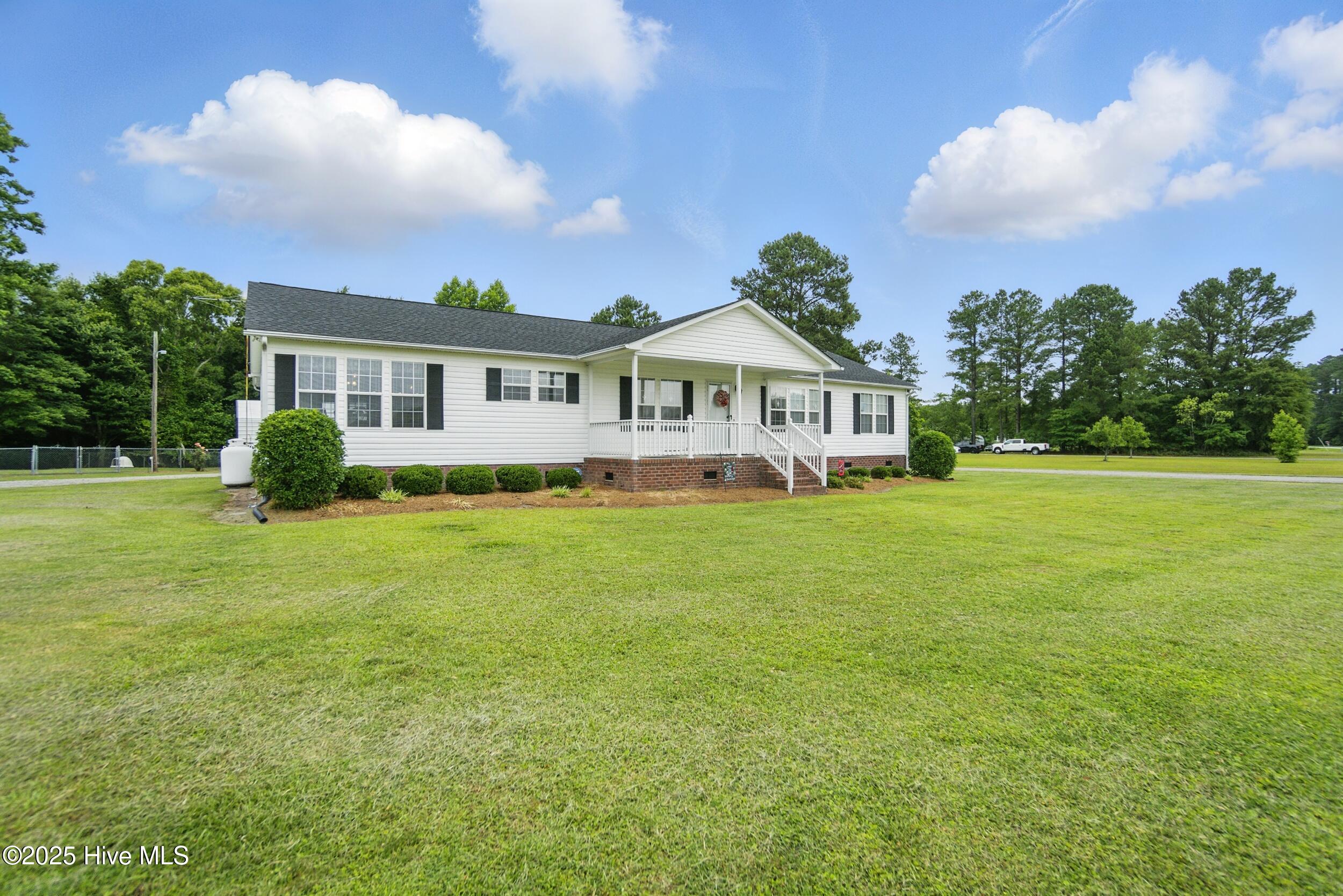 639 Acorn Hill Road Property Photo 1