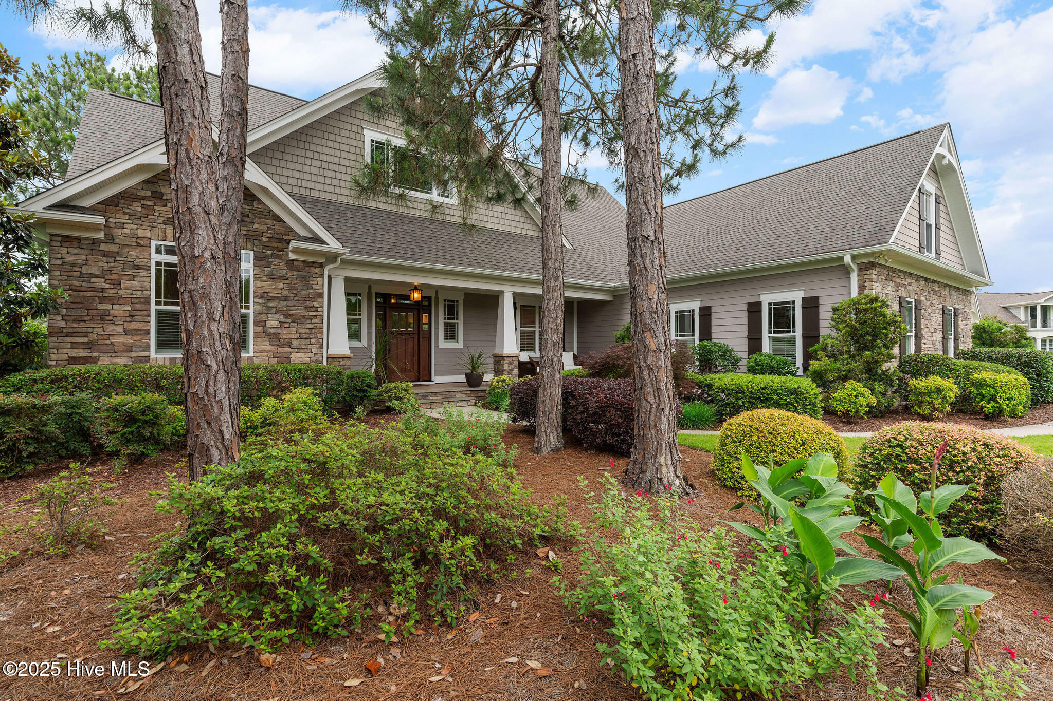 2584 Parkridge Drive Property Photo 1