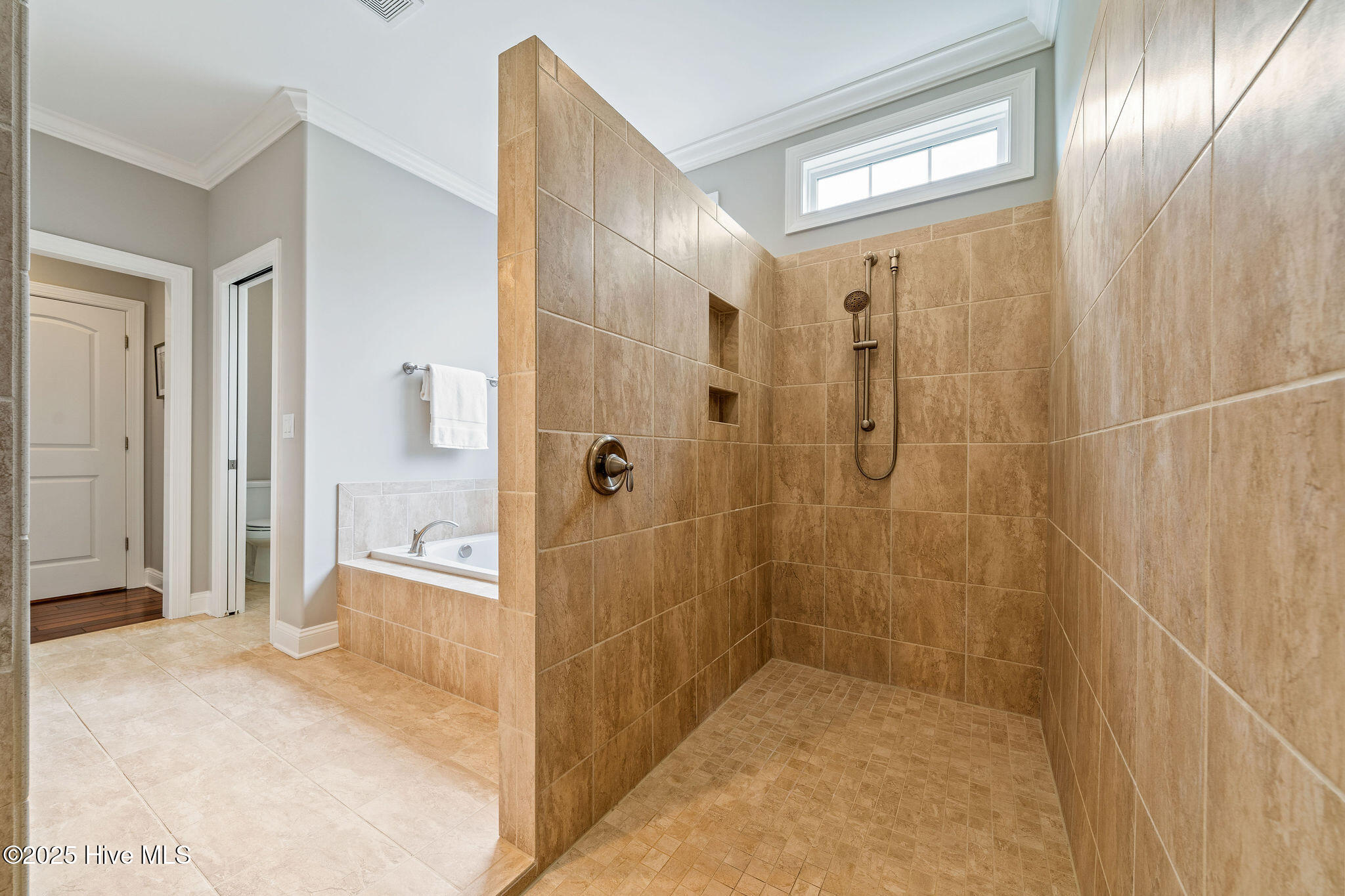 2584 Parkridge Drive Property Photo 38