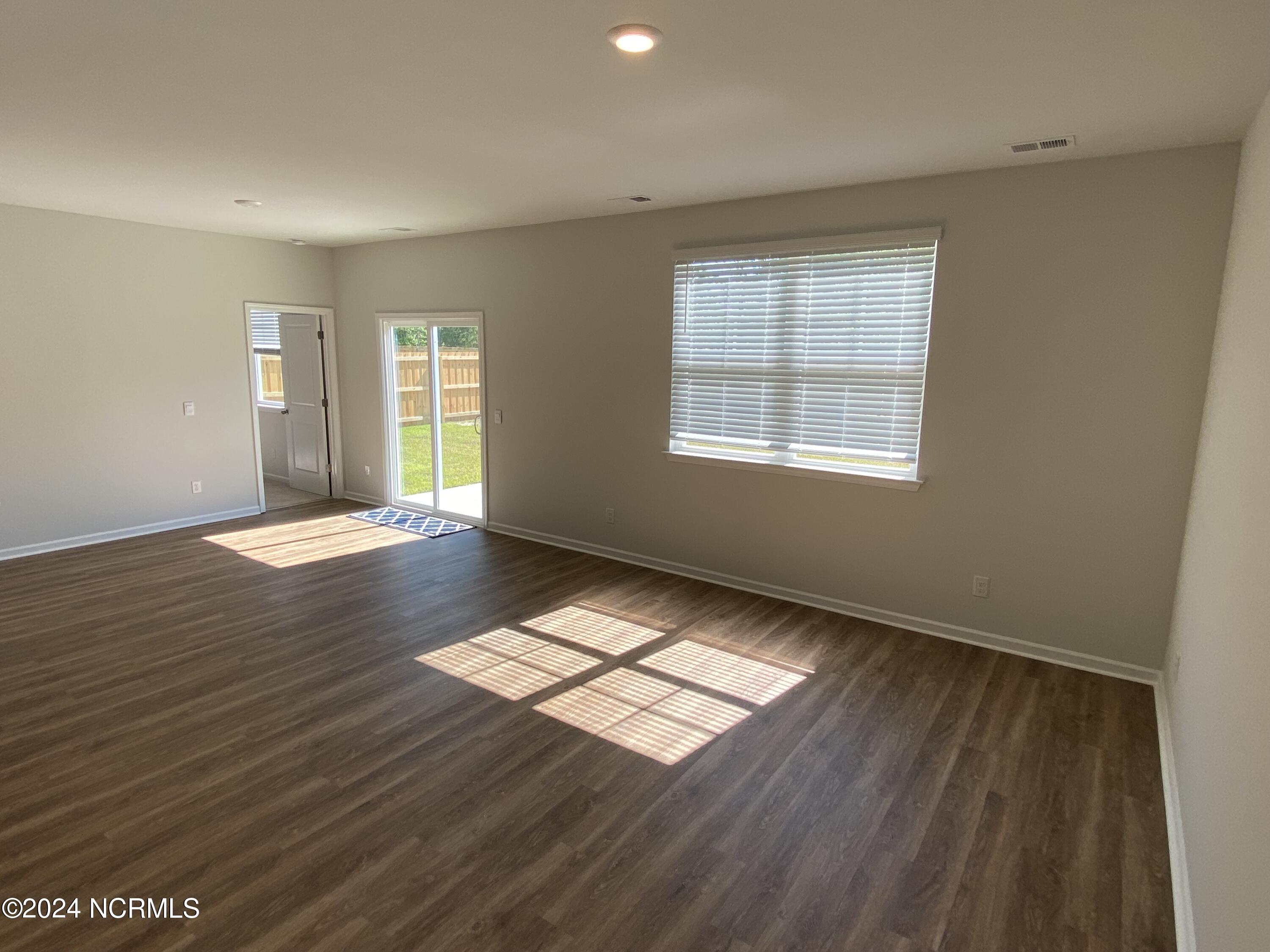 2067 Bella Point Drive Property Photo 2