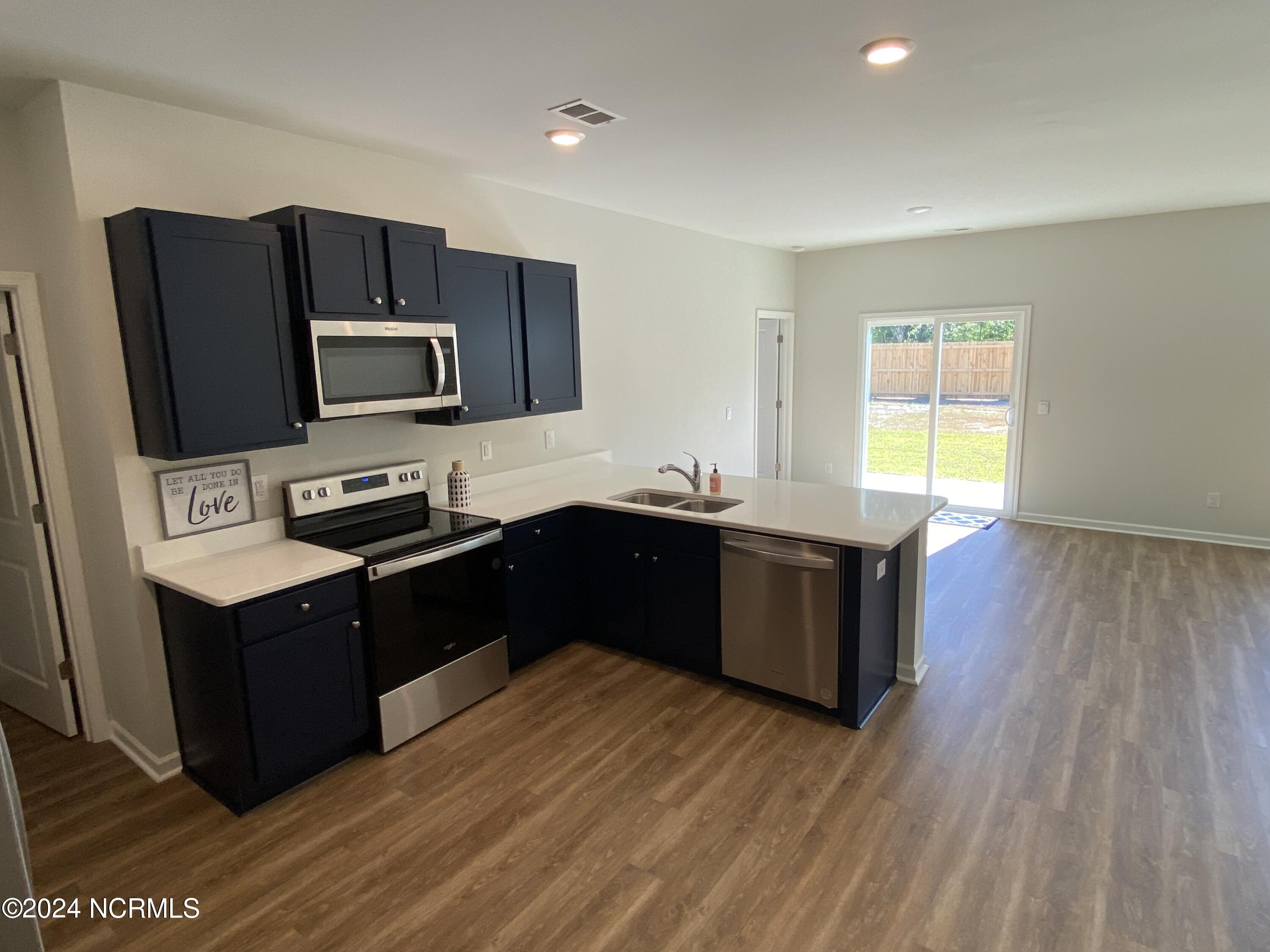 2067 Bella Point Drive Property Photo 5