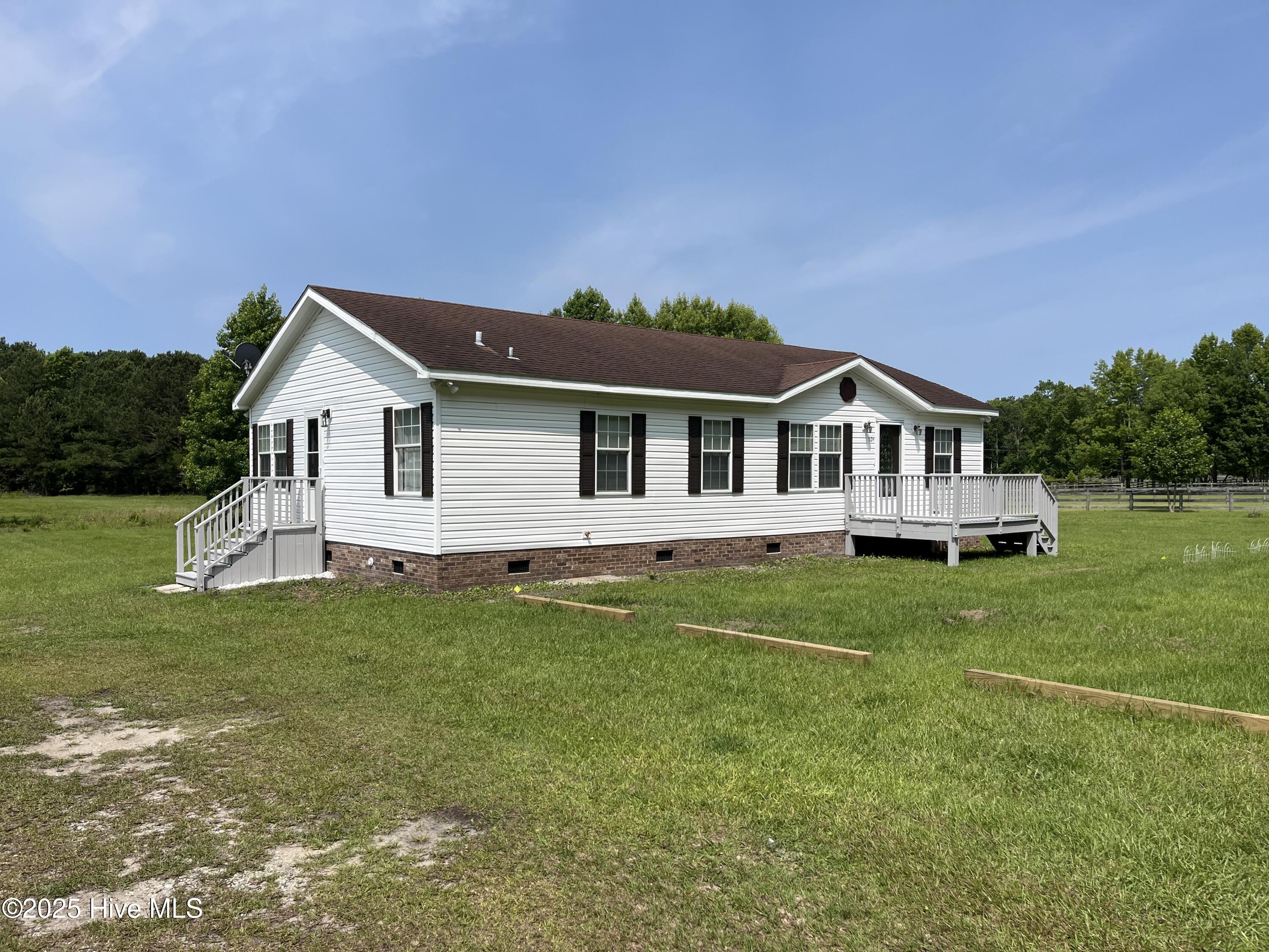 624 Old Blossom Ferry Road Property Photo 1