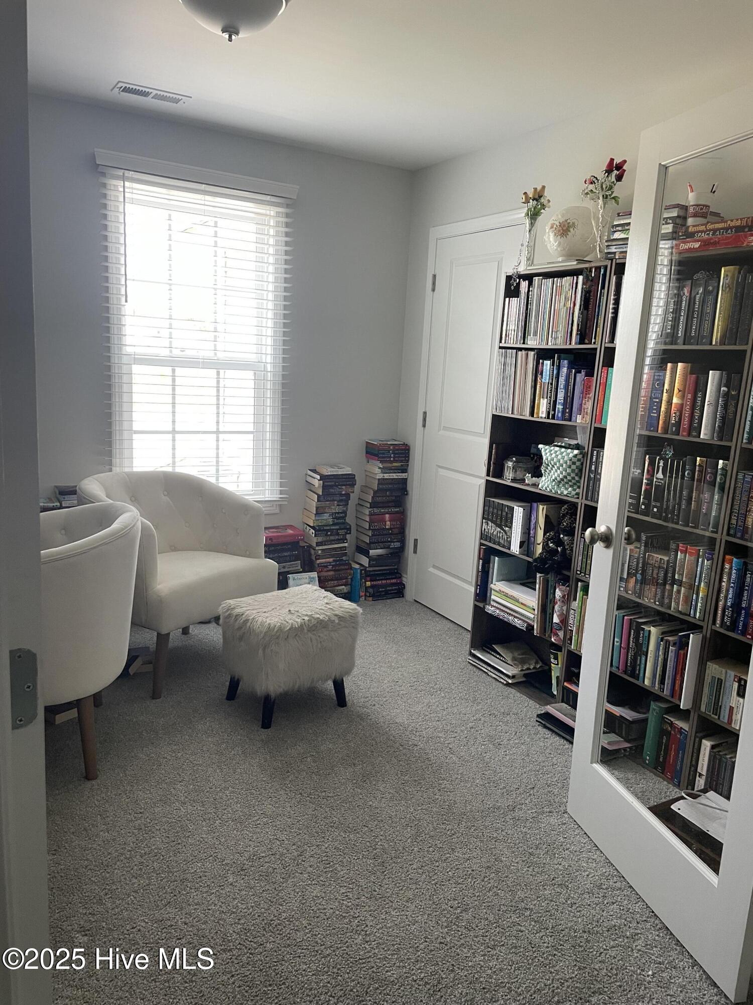 87 Sun Meadow Circle Property Photo 4