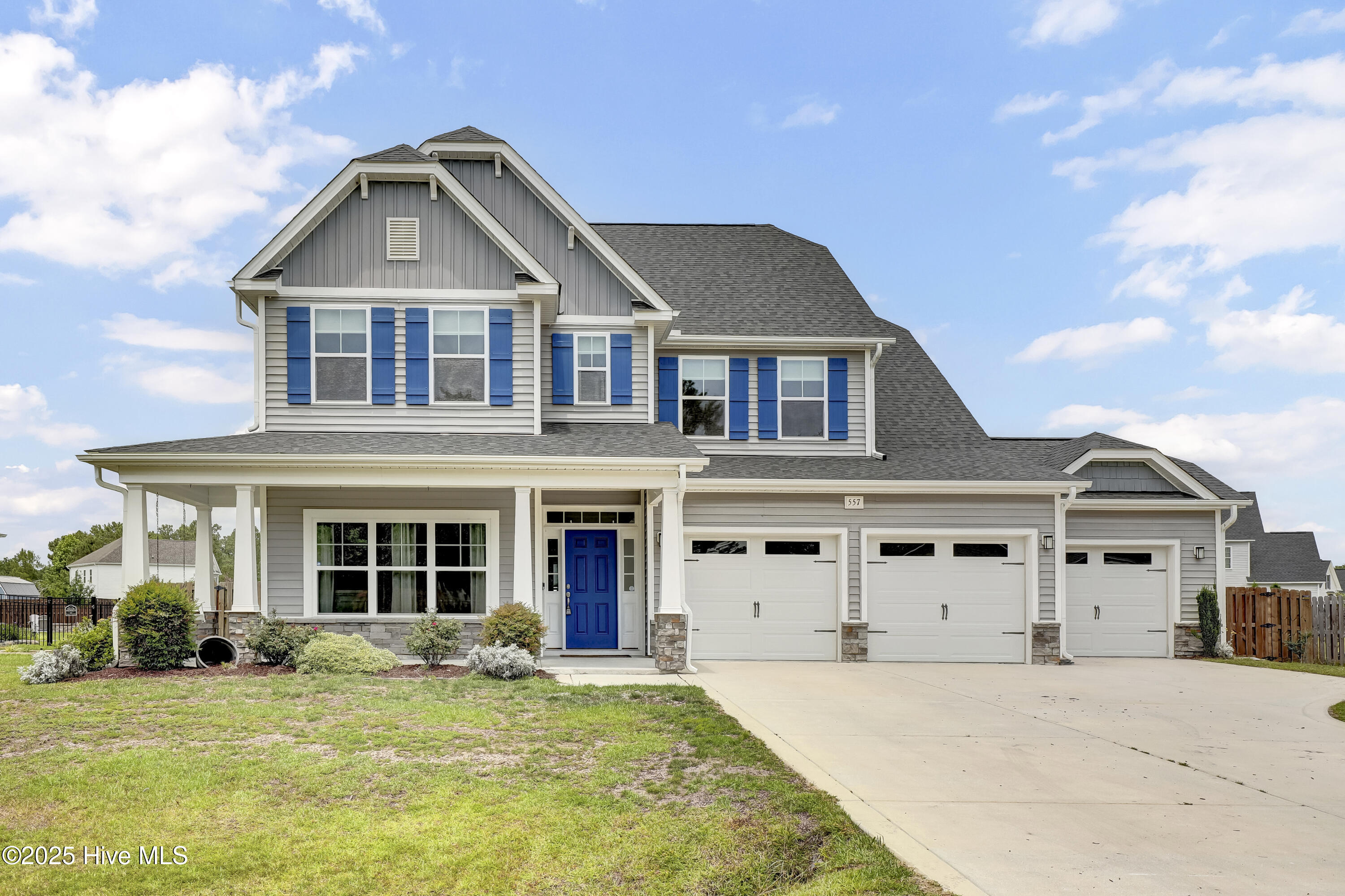 557 Saratoga Road Property Photo 3