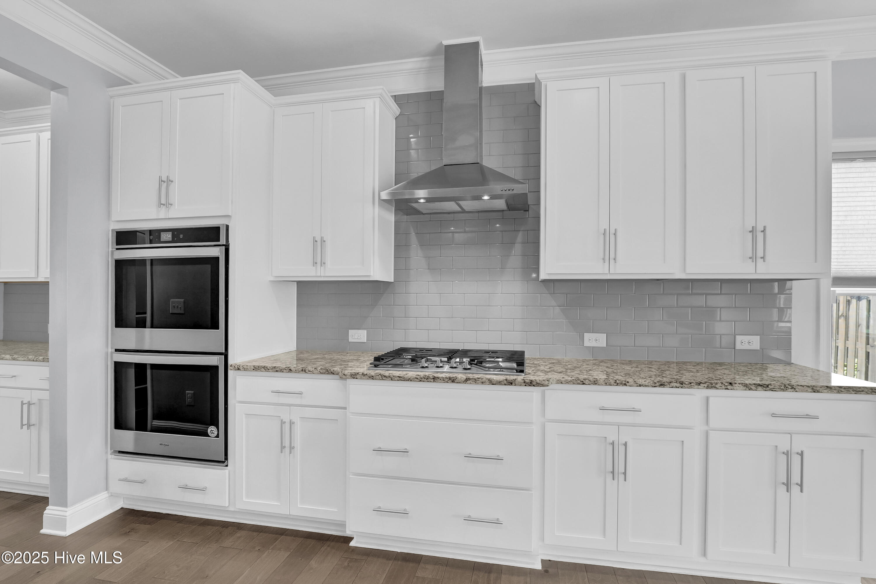557 Saratoga Road Property Photo 12