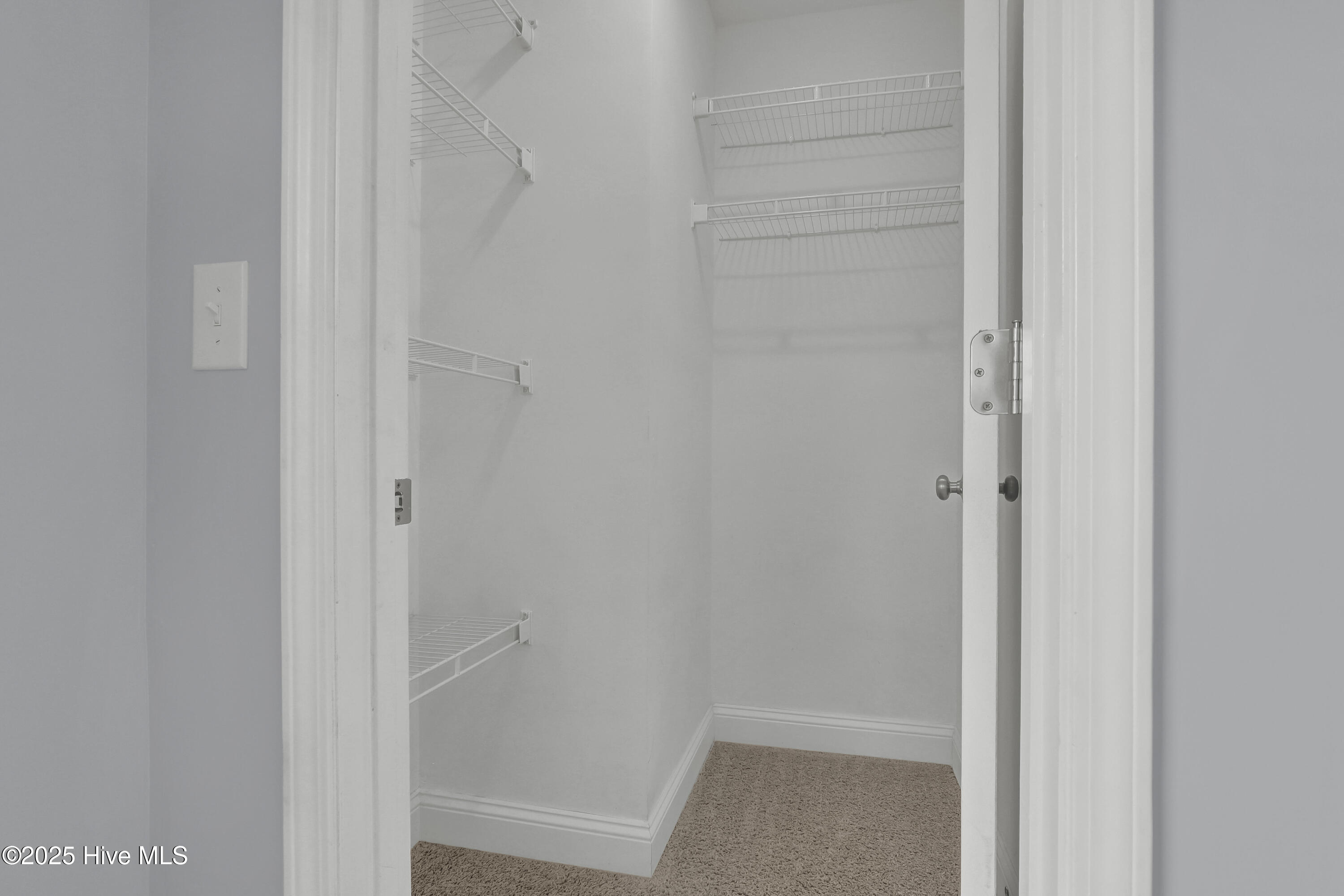 557 Saratoga Road Property Photo 31