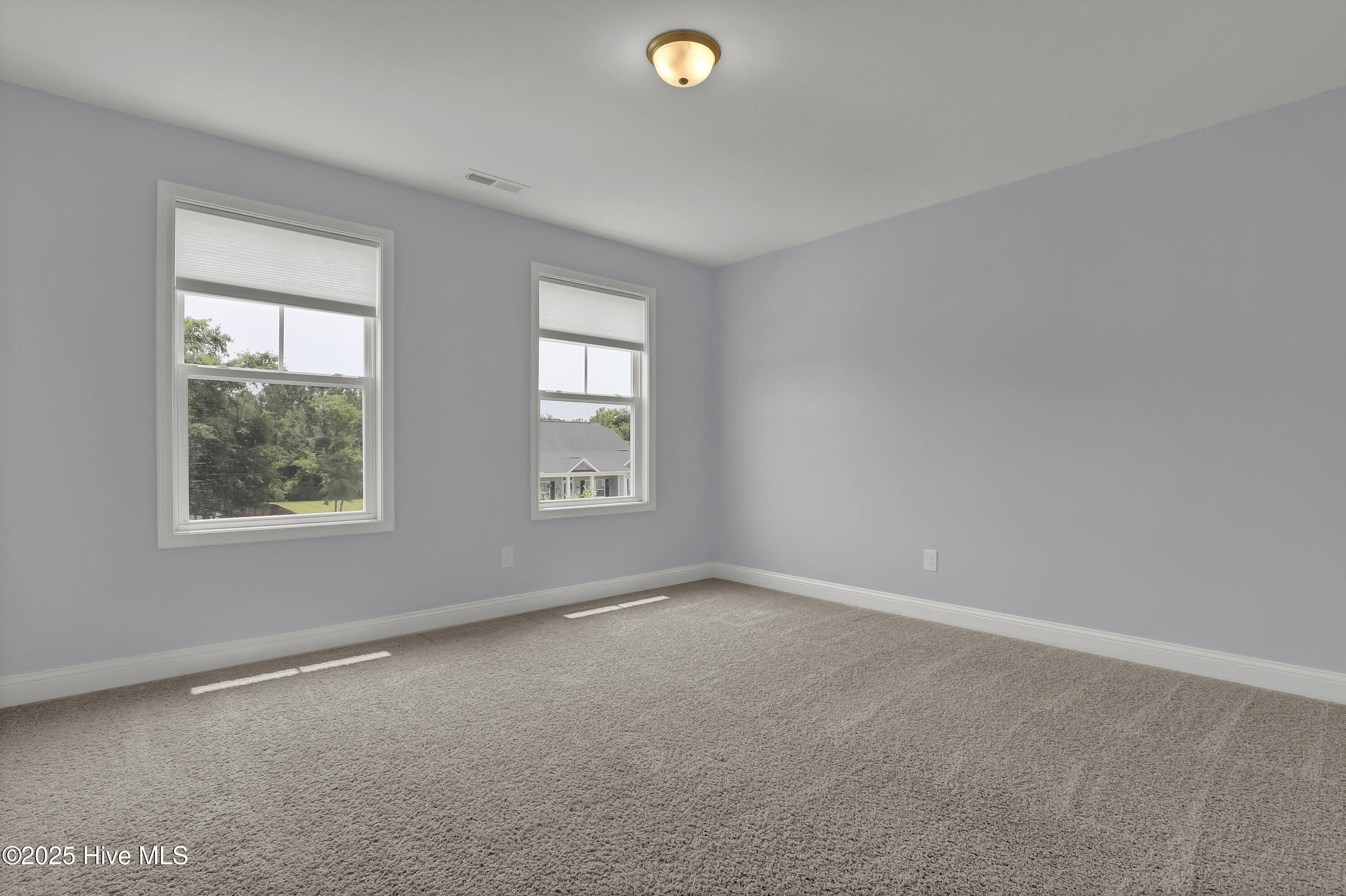 557 Saratoga Road Property Photo 34