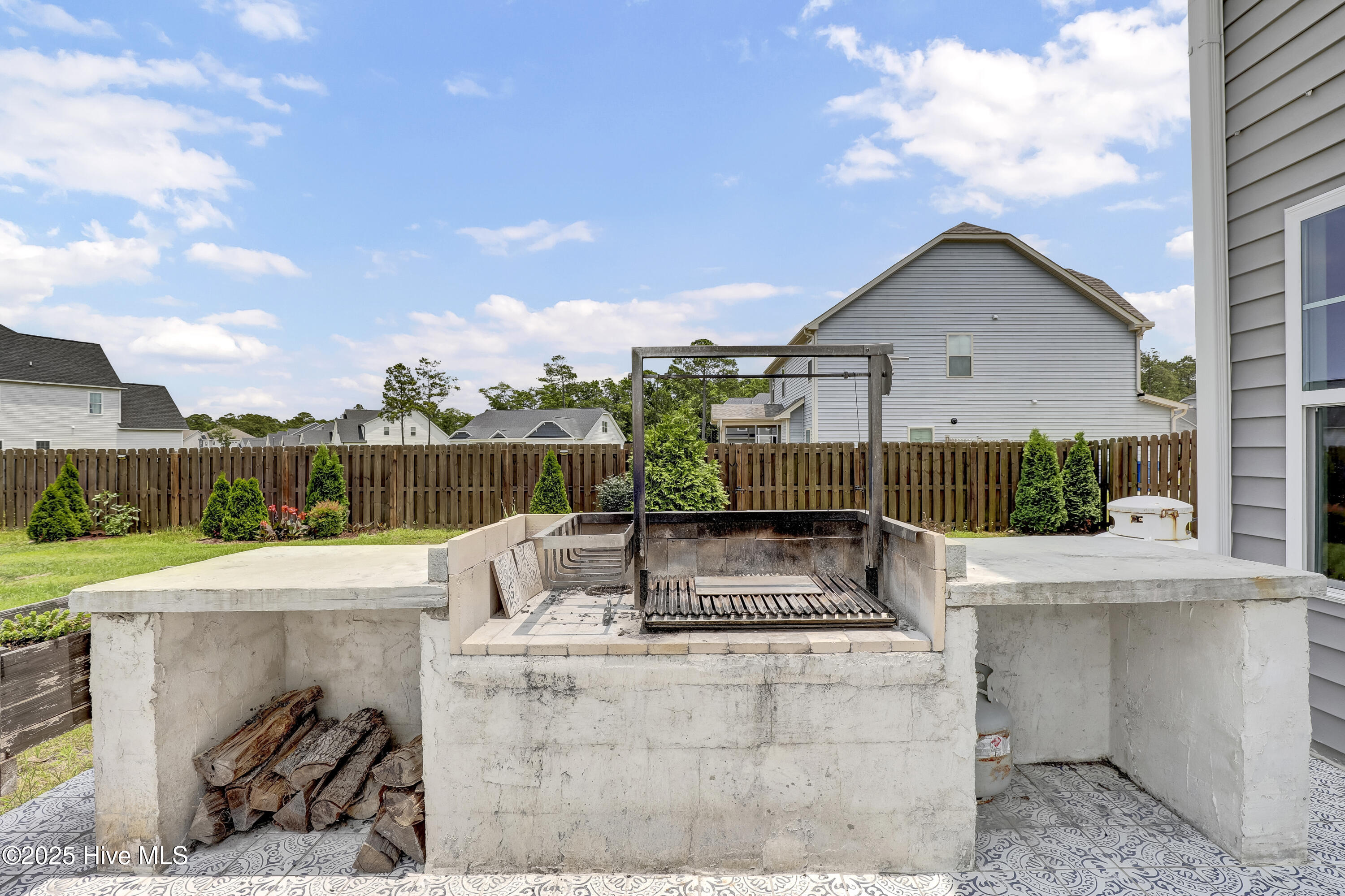 557 Saratoga Road Property Photo 44
