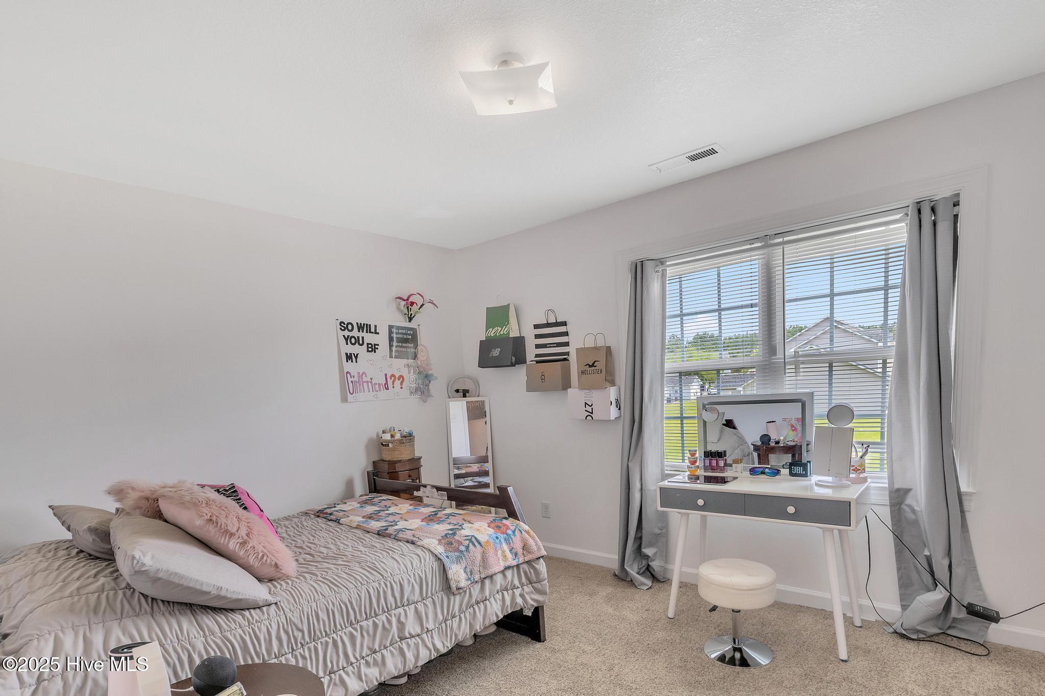 208 Bridgewood Drive Property Photo 14