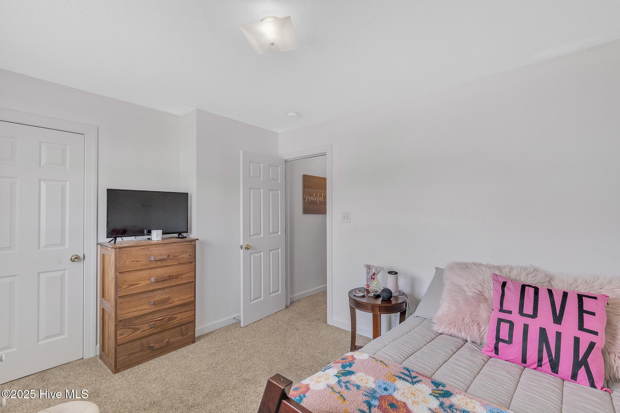 208 Bridgewood Drive Property Photo 16