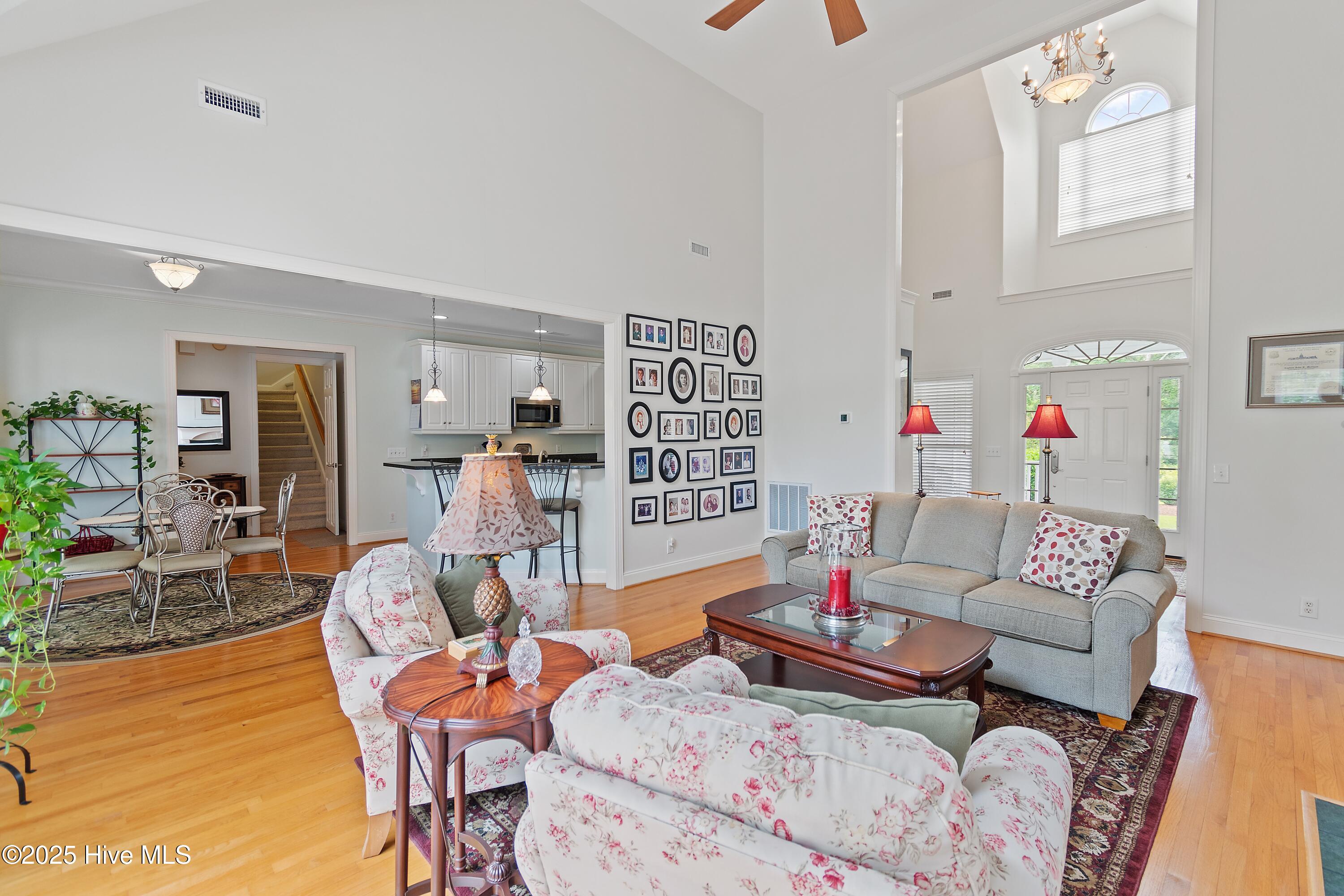 3254 Beaver Creek Drive Property Photo 8