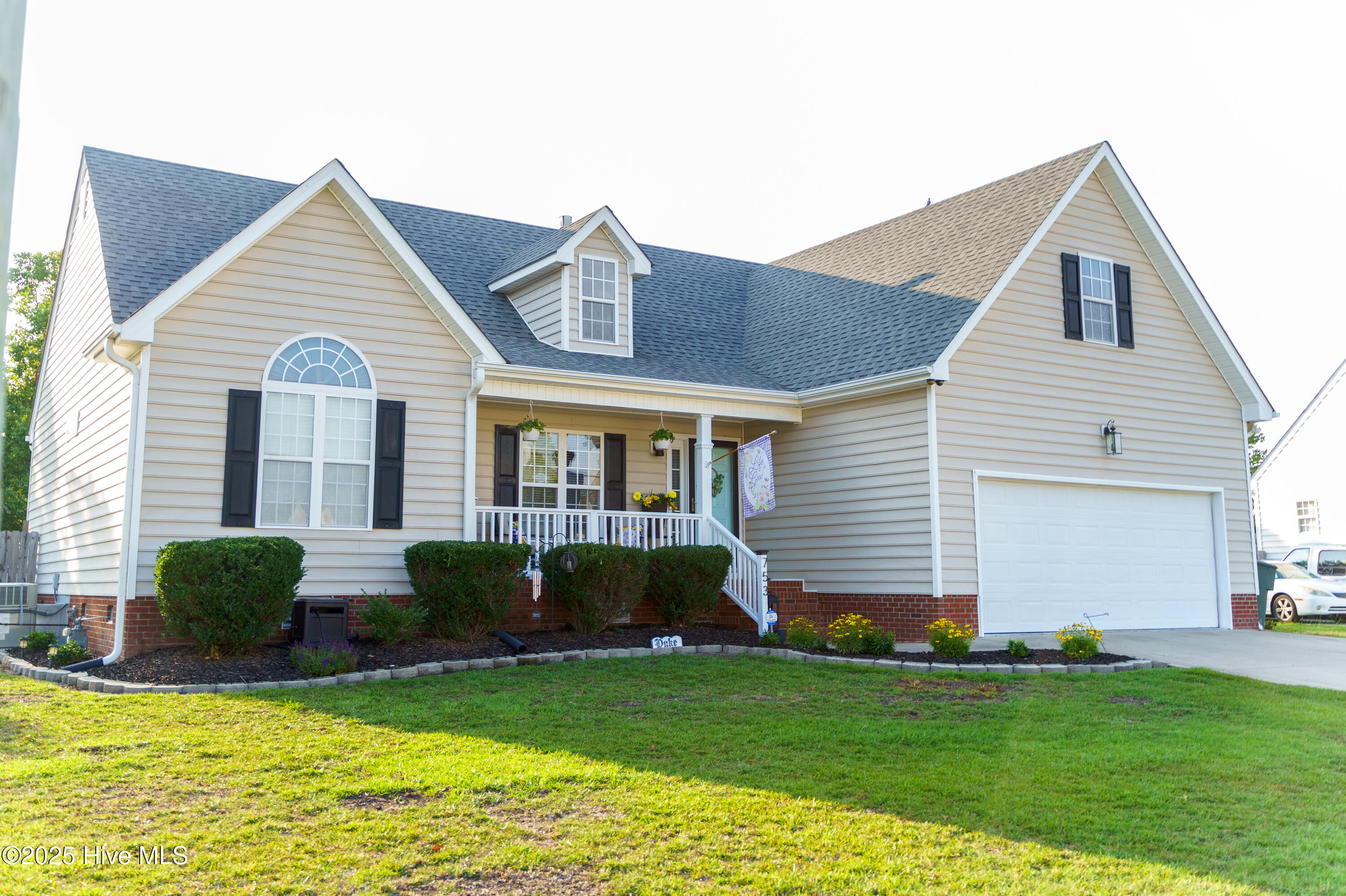 753 Fox Chase Lane Property Photo 1