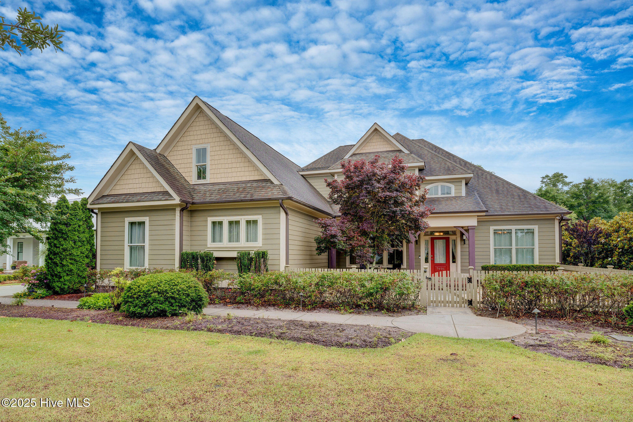7406 Songbird Court Property Photo 1