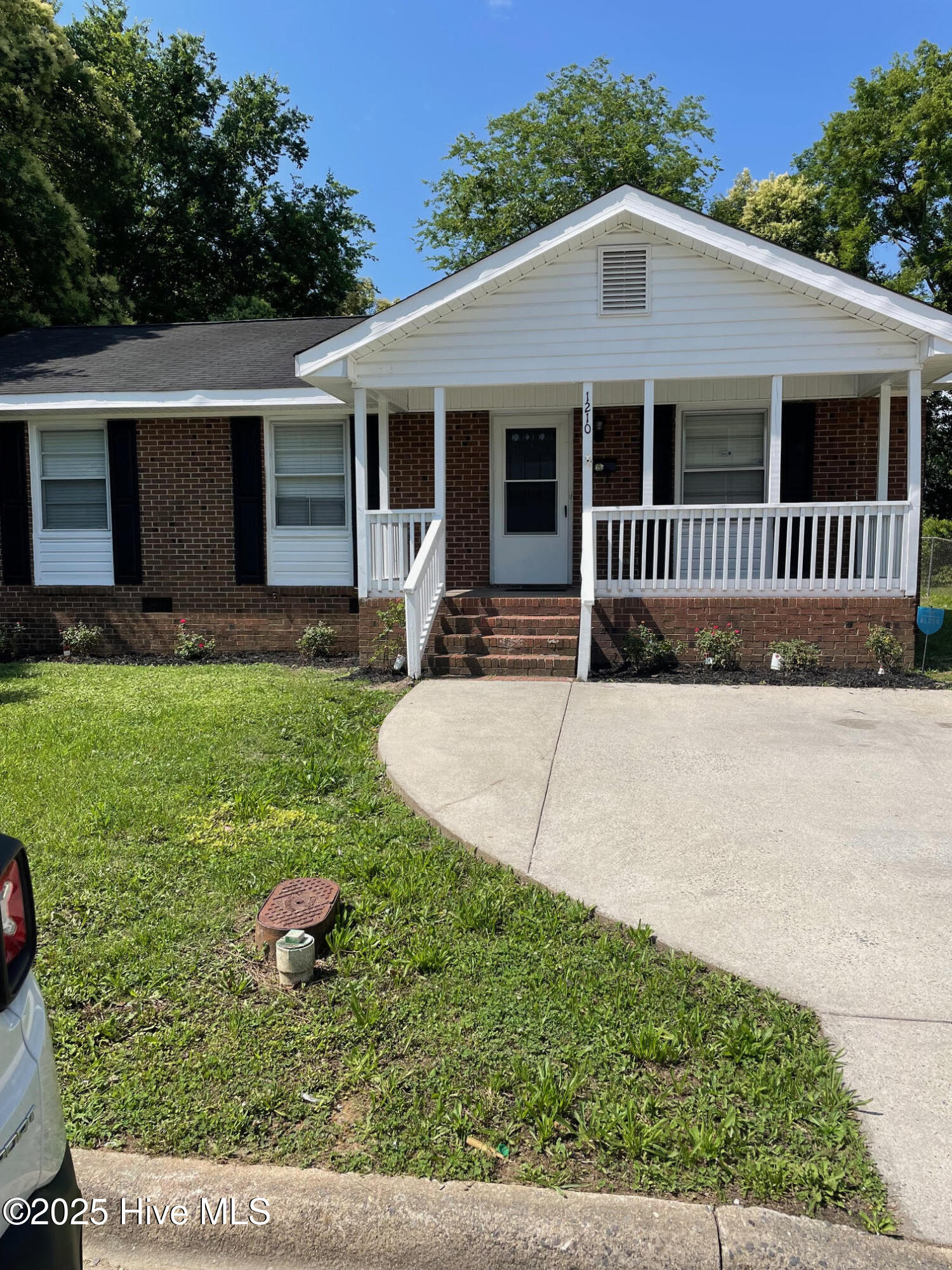 1210 Fayetteville Street Property Photo 1