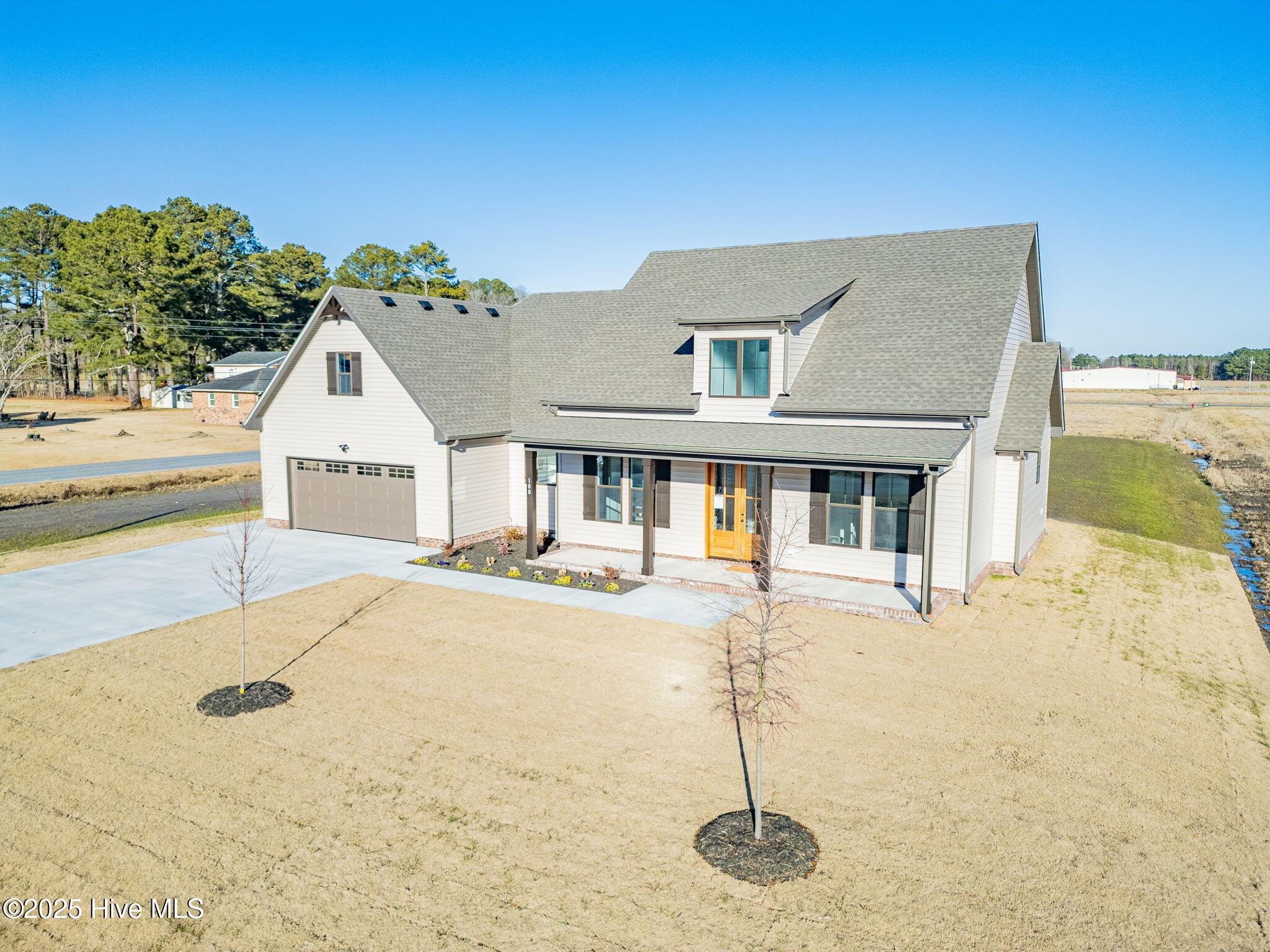 123 Copper Run Loop Property Photo 1