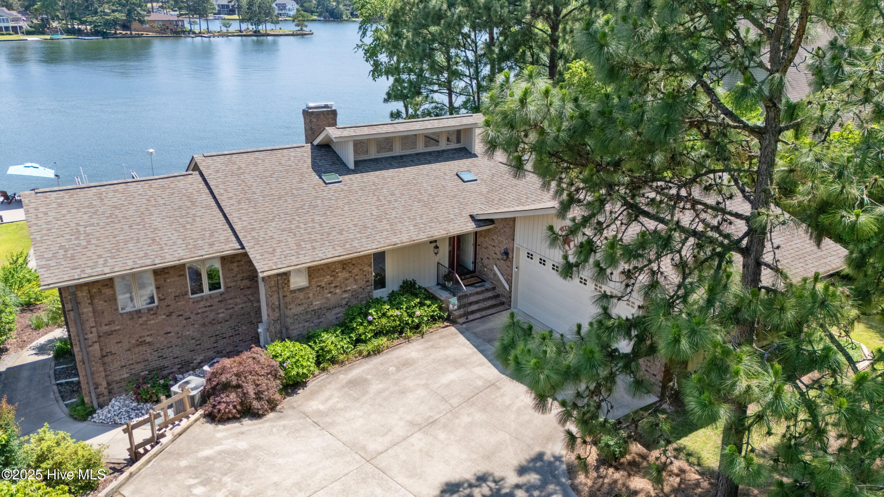 467 Longleaf Drive