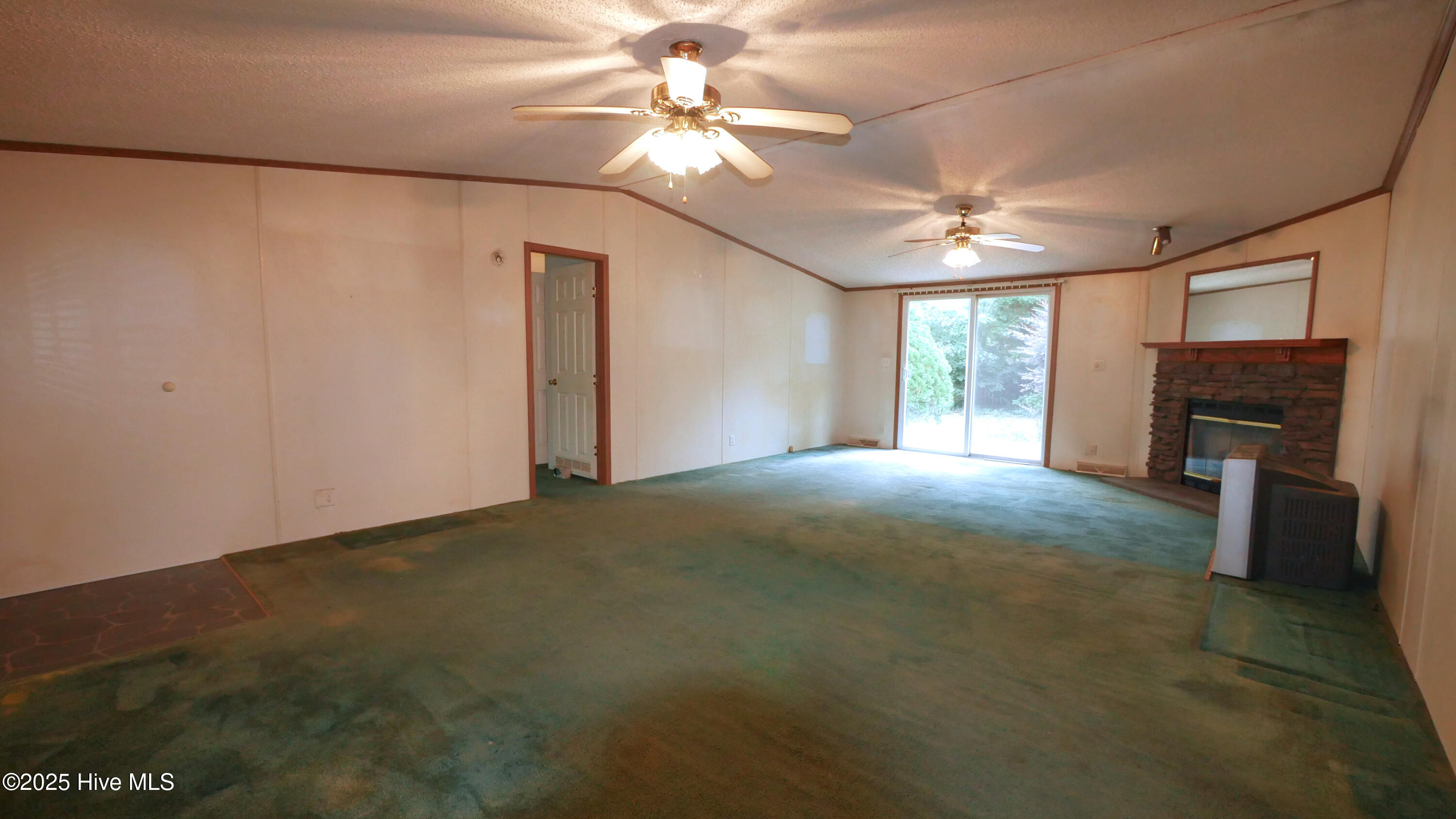 5167 Hummingbird Drive Property Photo 18